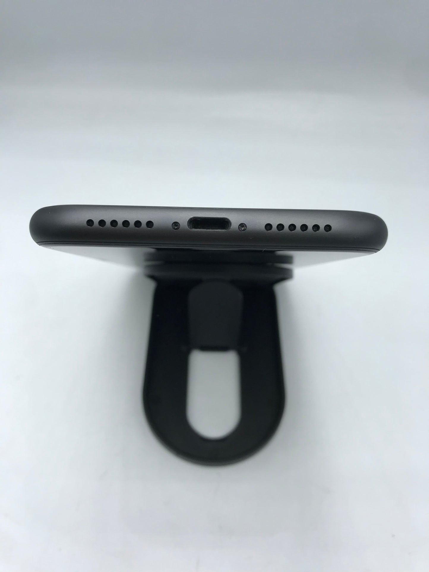iPhone 11 128GB (Producto único)
