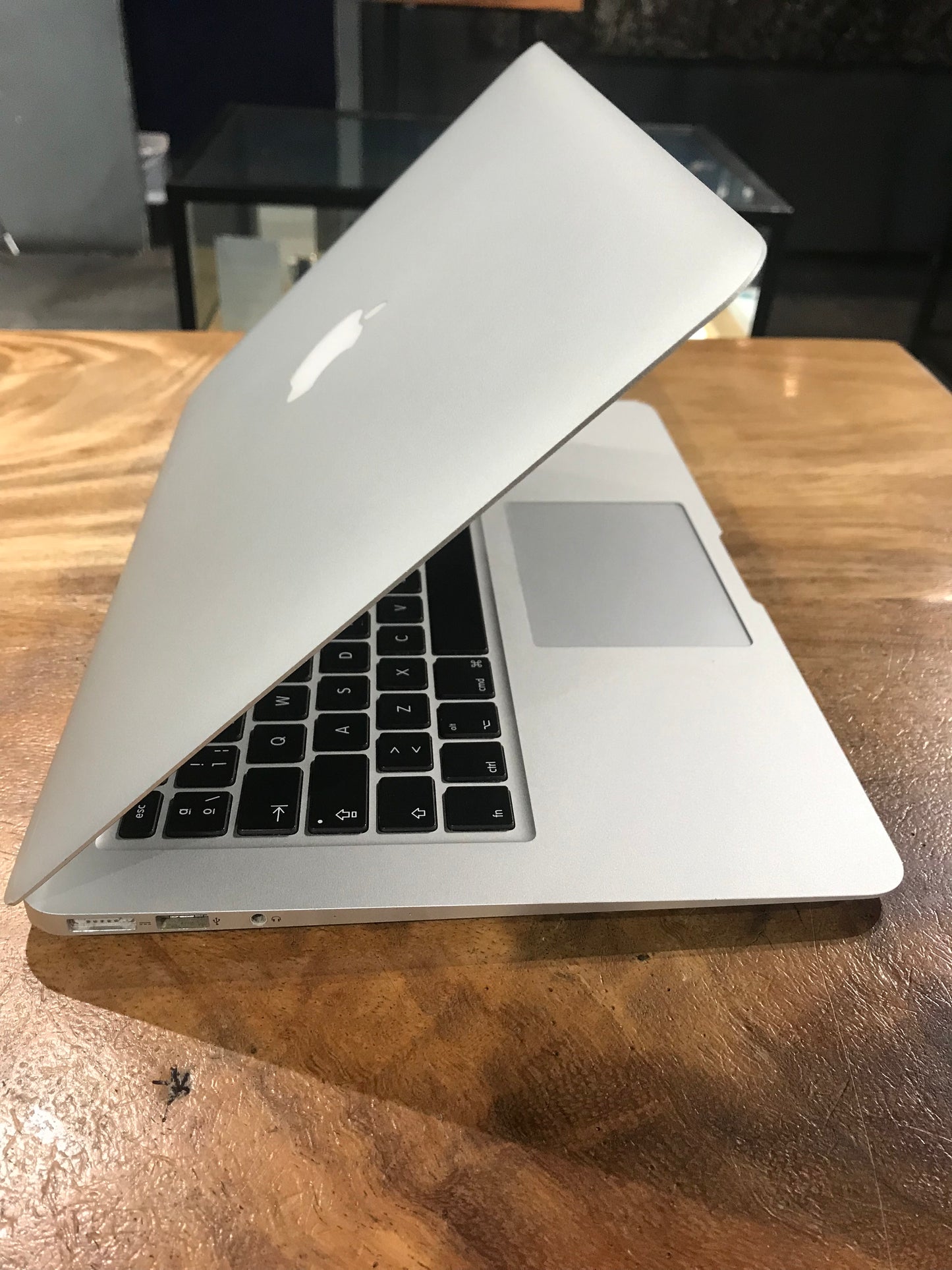 Macbook Air 13" 2015 (Producto único)