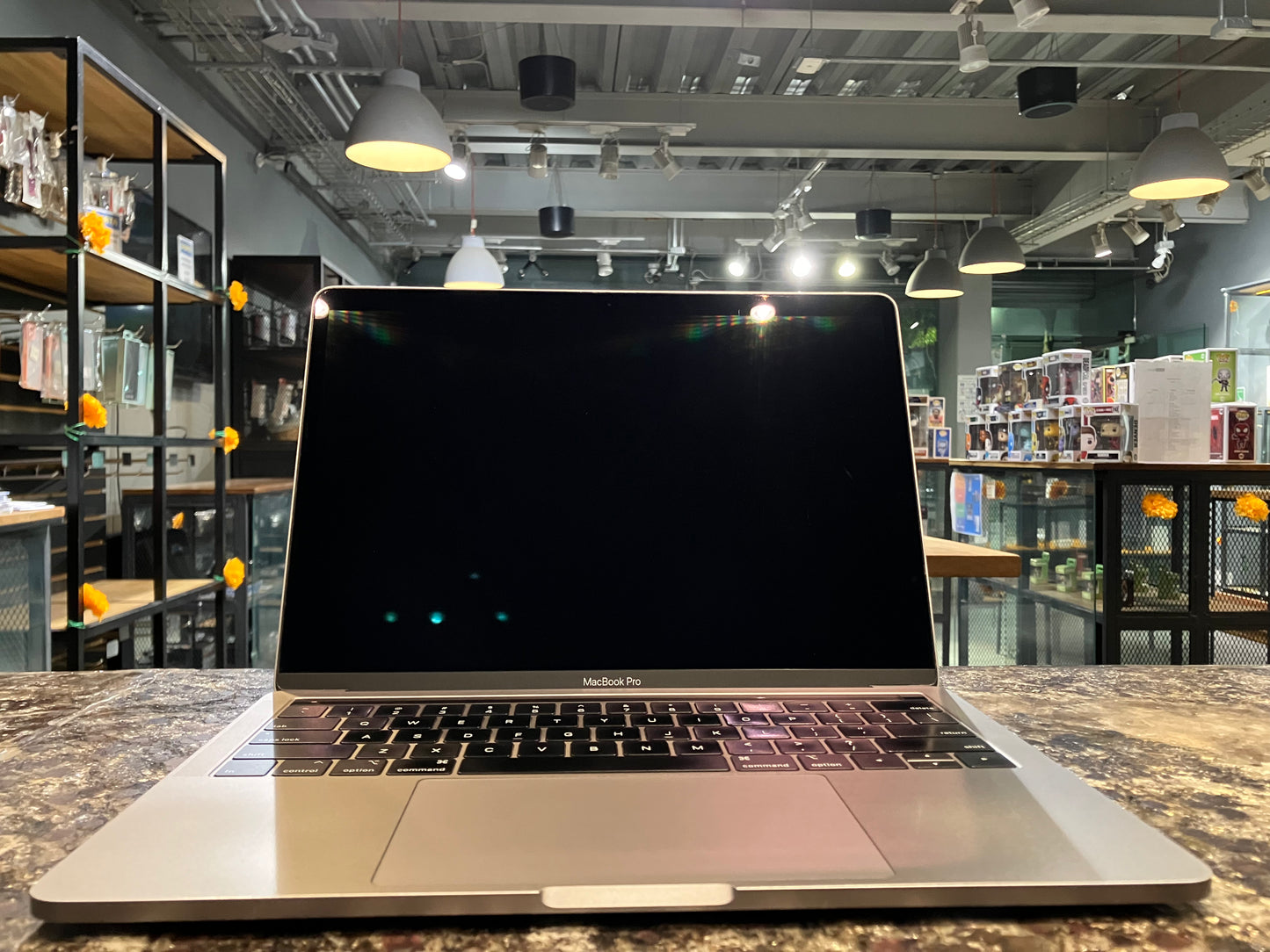 MacBook Pro 13" 2019 TouchBar 128GB / 8GB RAM (Producto Único)