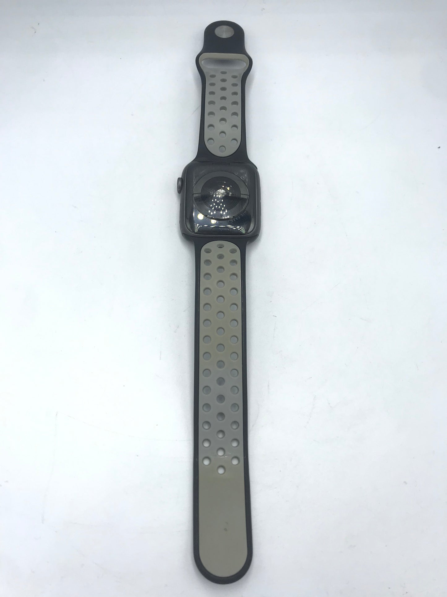 Apple Watch Series 5 44mm (Producto Unico)
