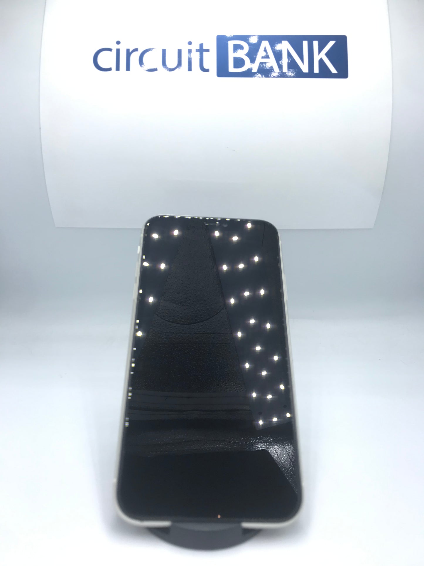 iPhone 11 64 GB (Producto Único)