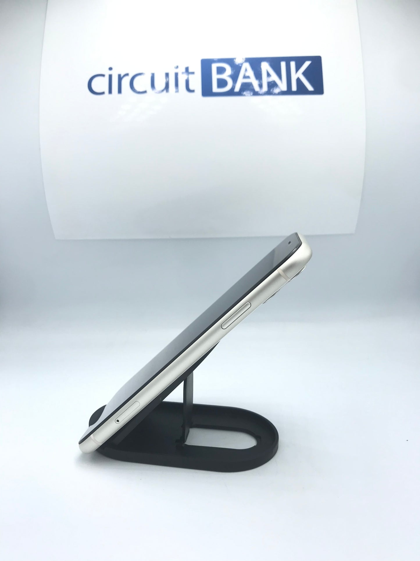 iPhone 11 64 GB (Producto Único)