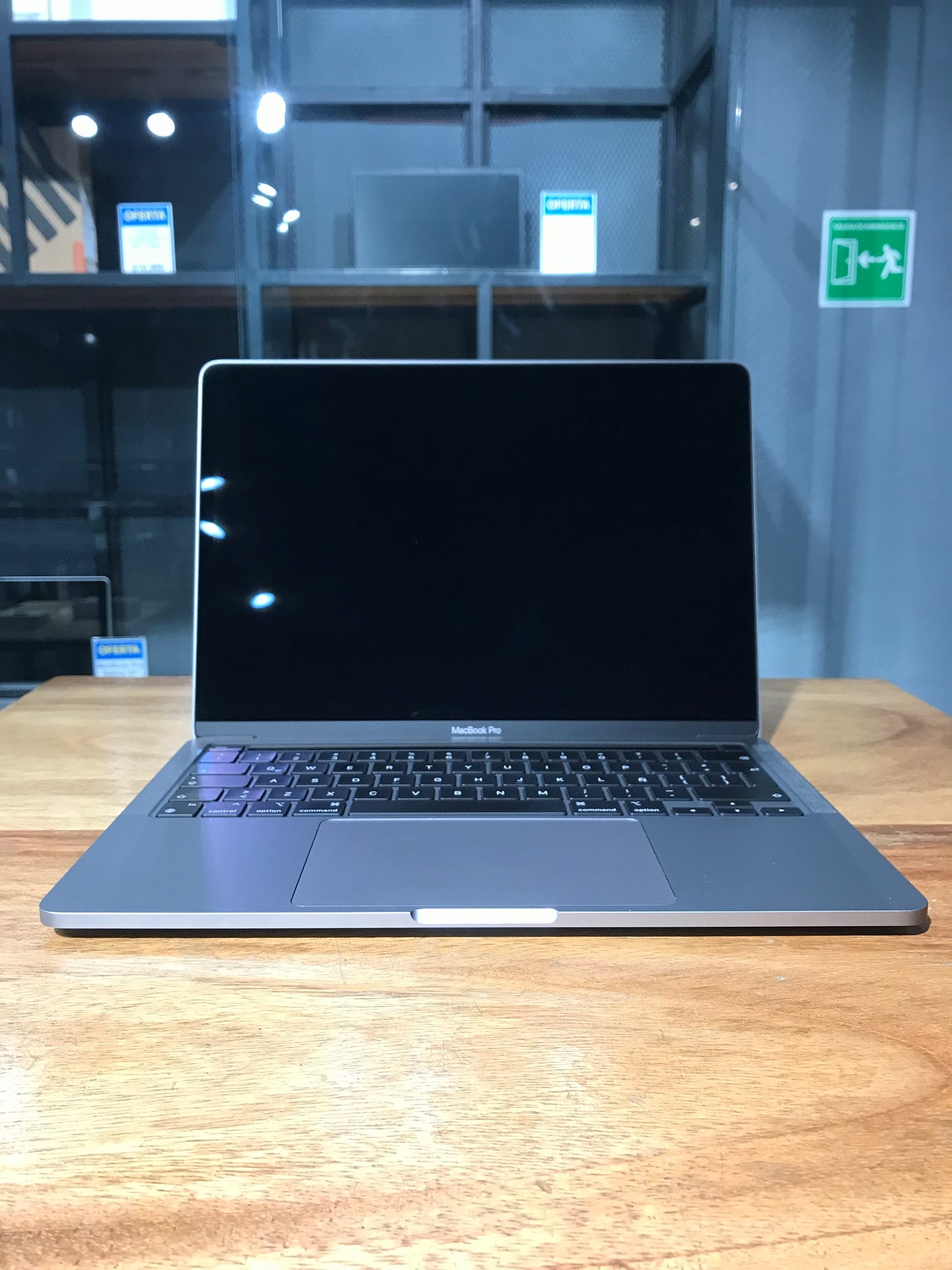 MacBook Pro 13" 2020 (Producto Unico)