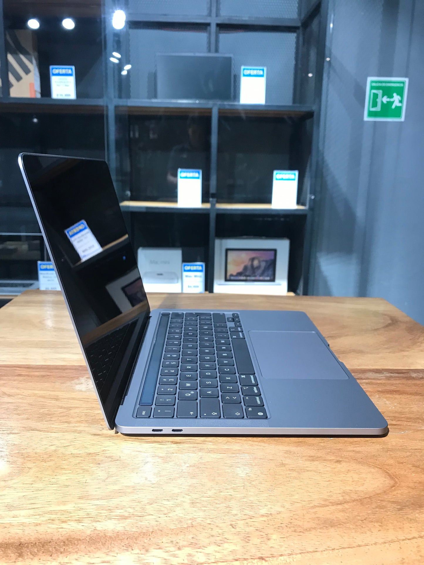 MacBook Pro 13" 2020 (Producto Unico)