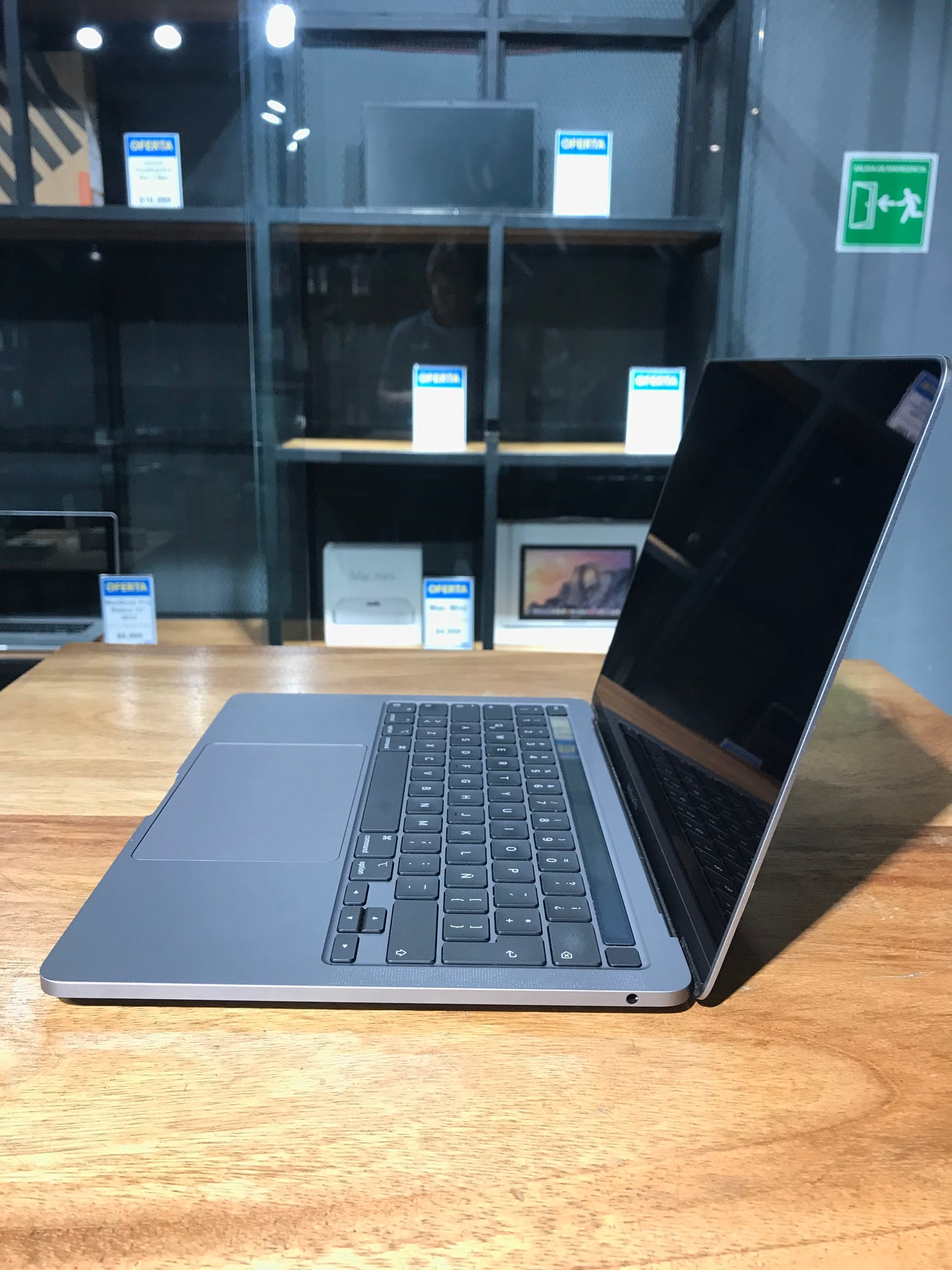 MacBook Pro 13" 2020 (Producto Unico)