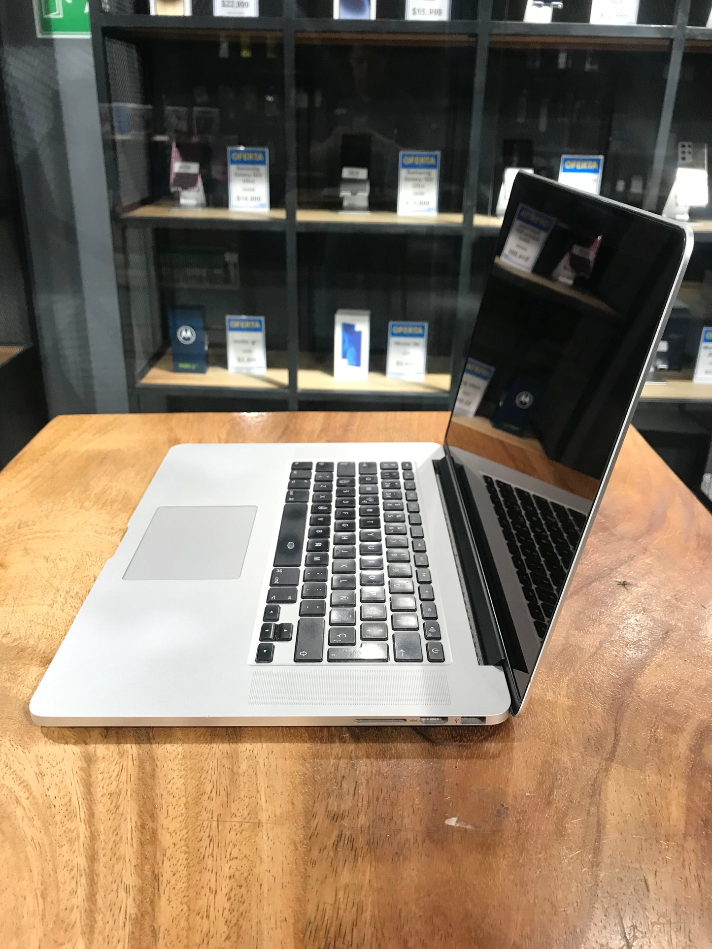 MacBook Pro 15" Retina 2015 (Producto Unico)