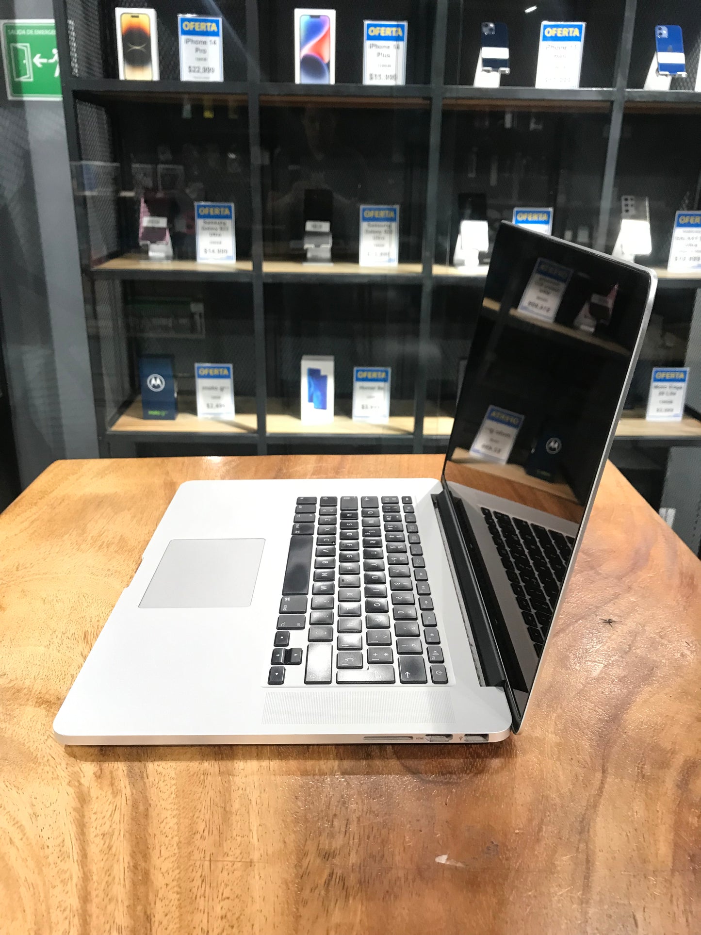 MacBook Pro 15" Retina 2015 (Producto Unico)