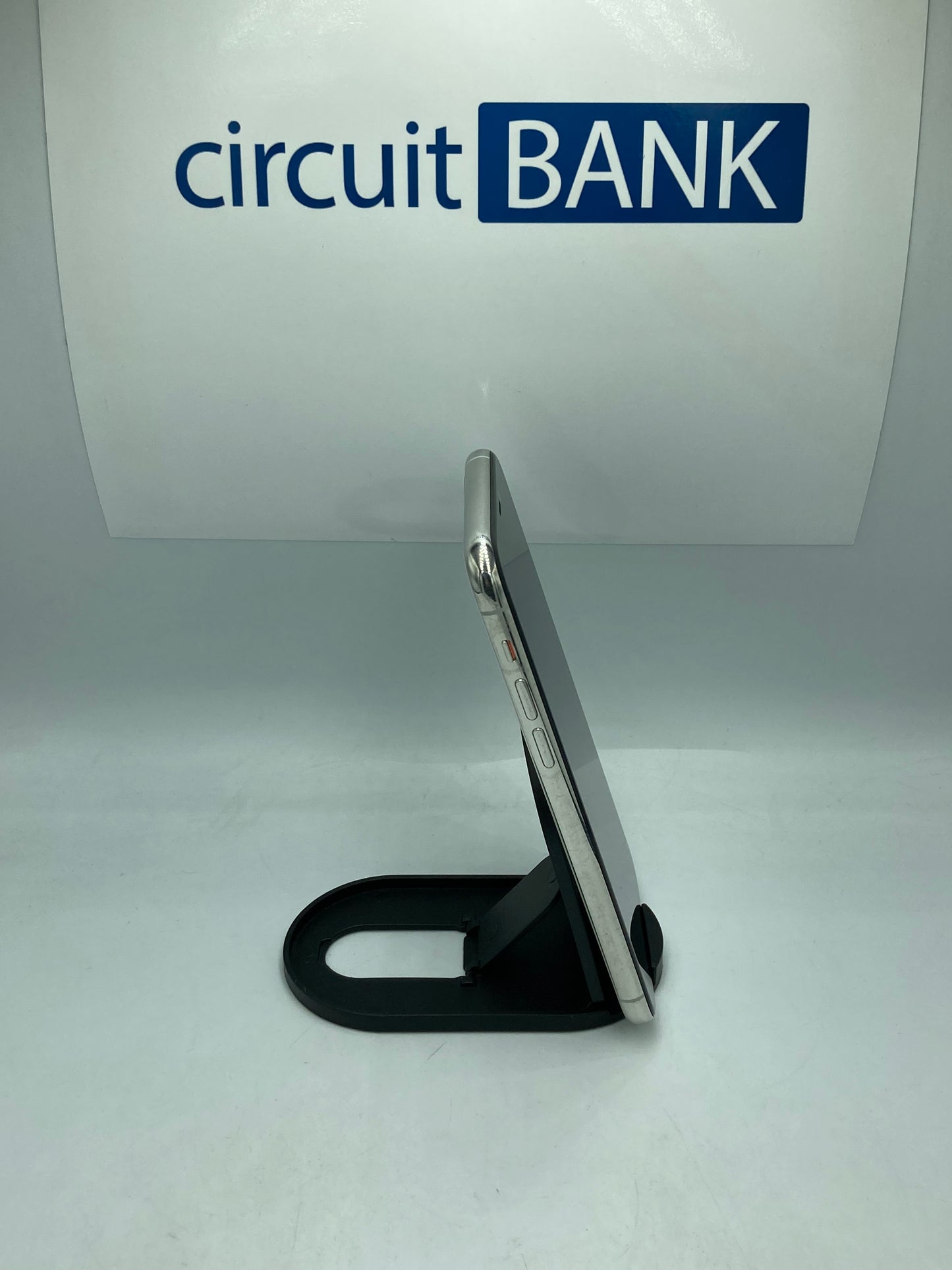 iPhone 11 Pro  64GB (Producto Unico)