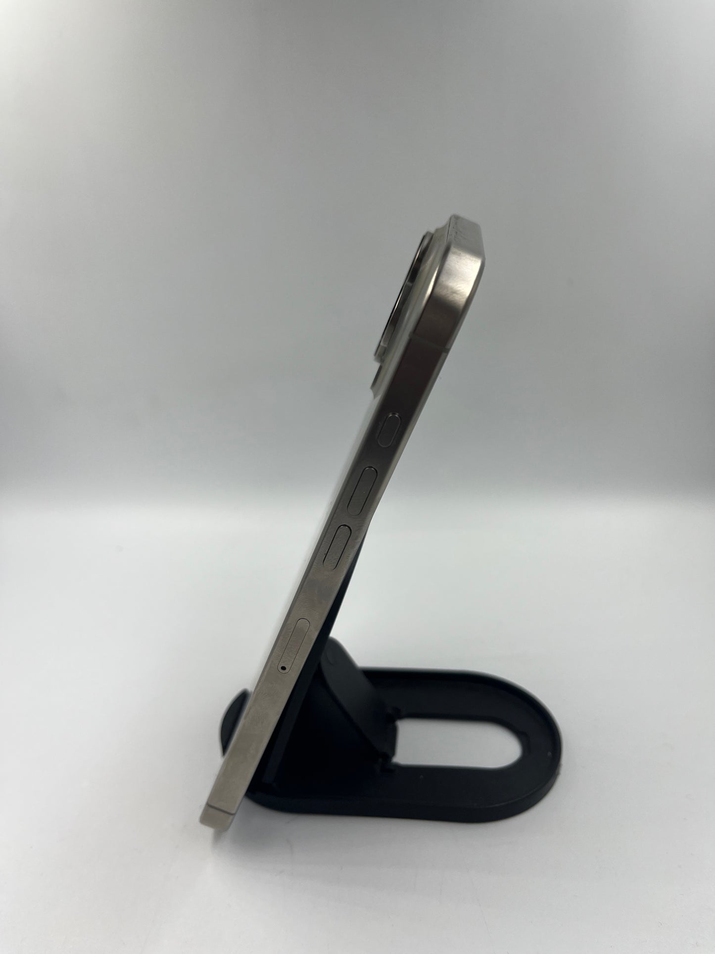 Apple iPhone 16 Pro Max 256 GB AT&T