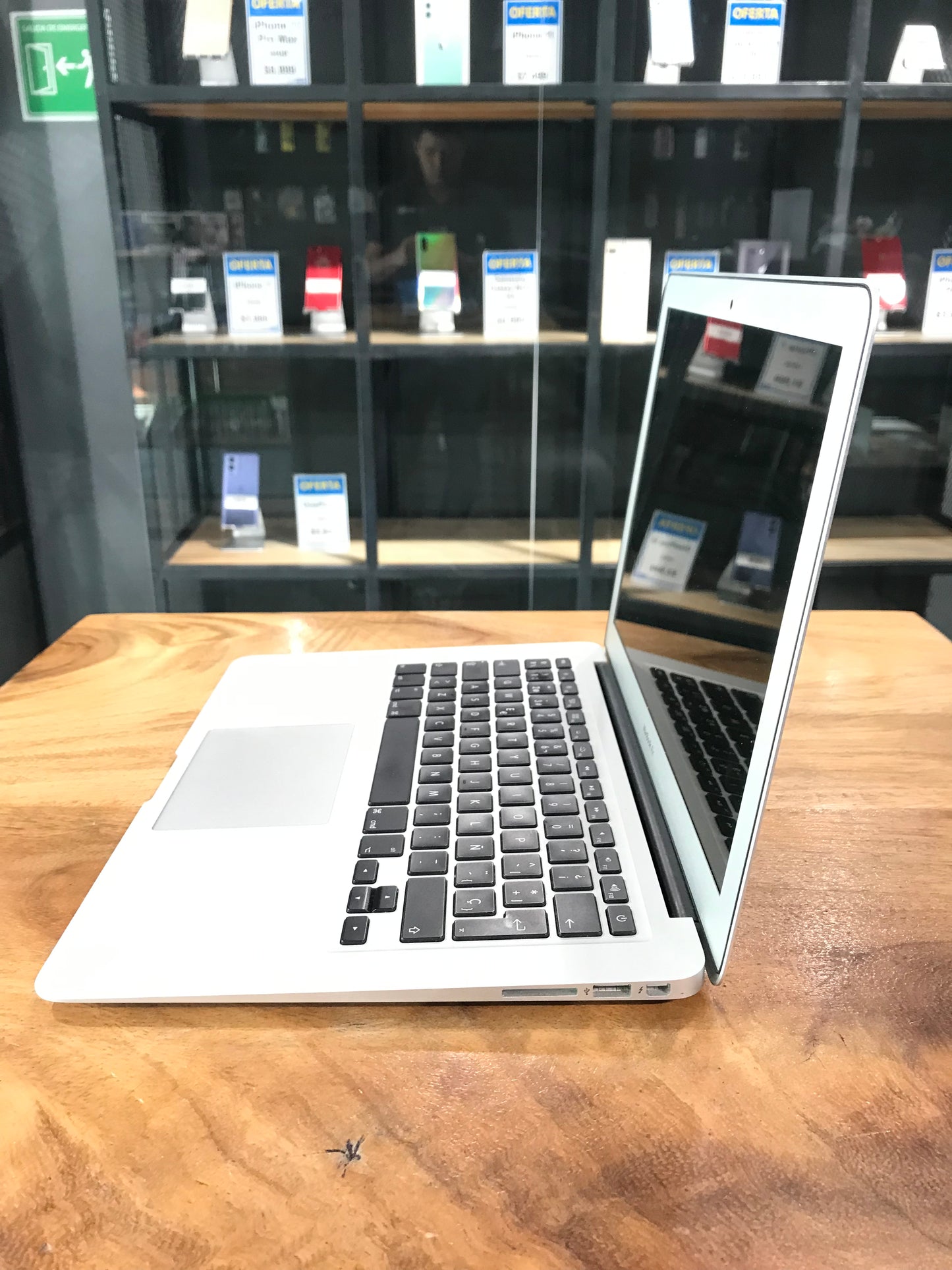 MacBook Air 13" 2017 (Producto Unico)