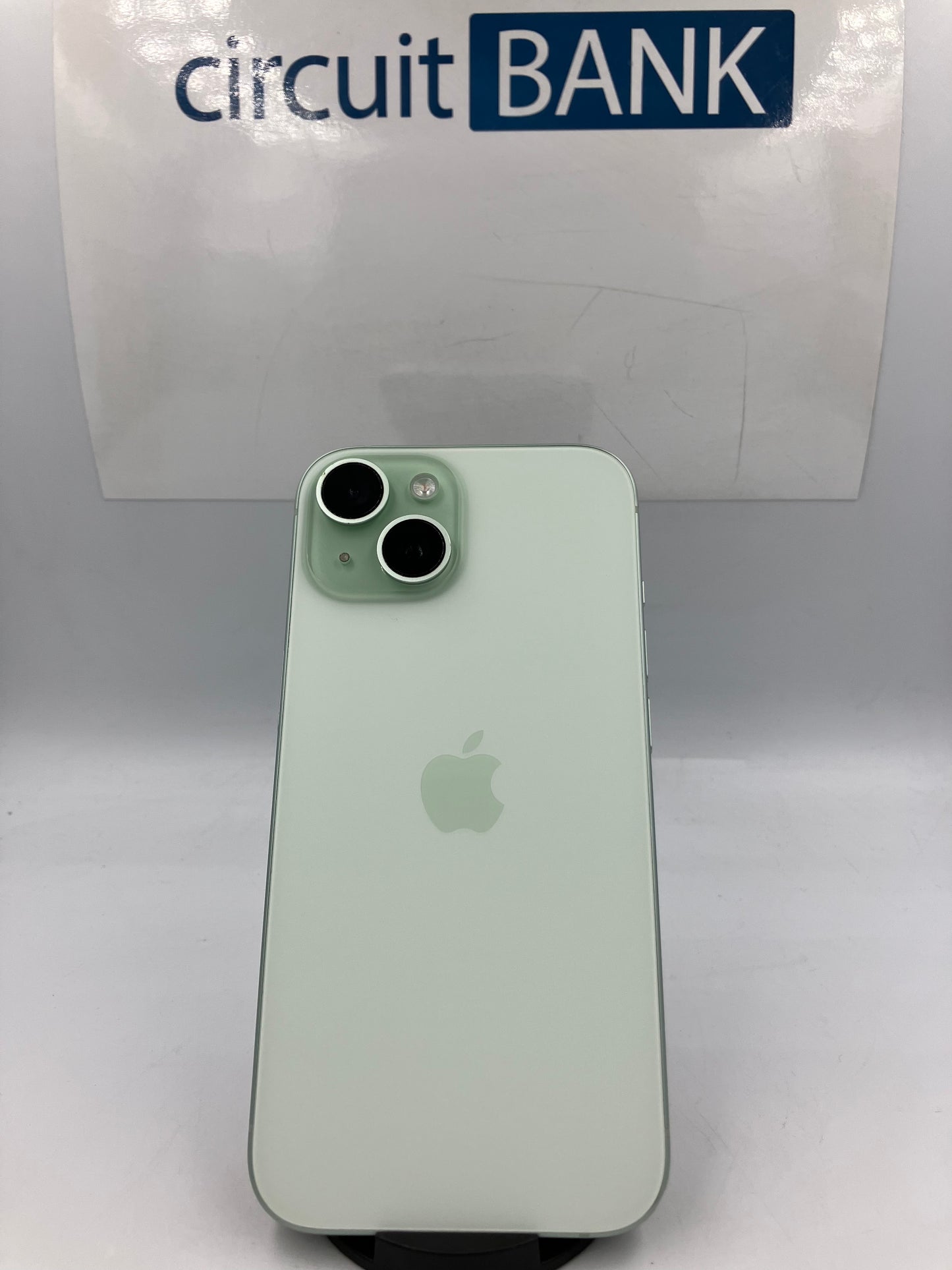 iPhone 15 128GB