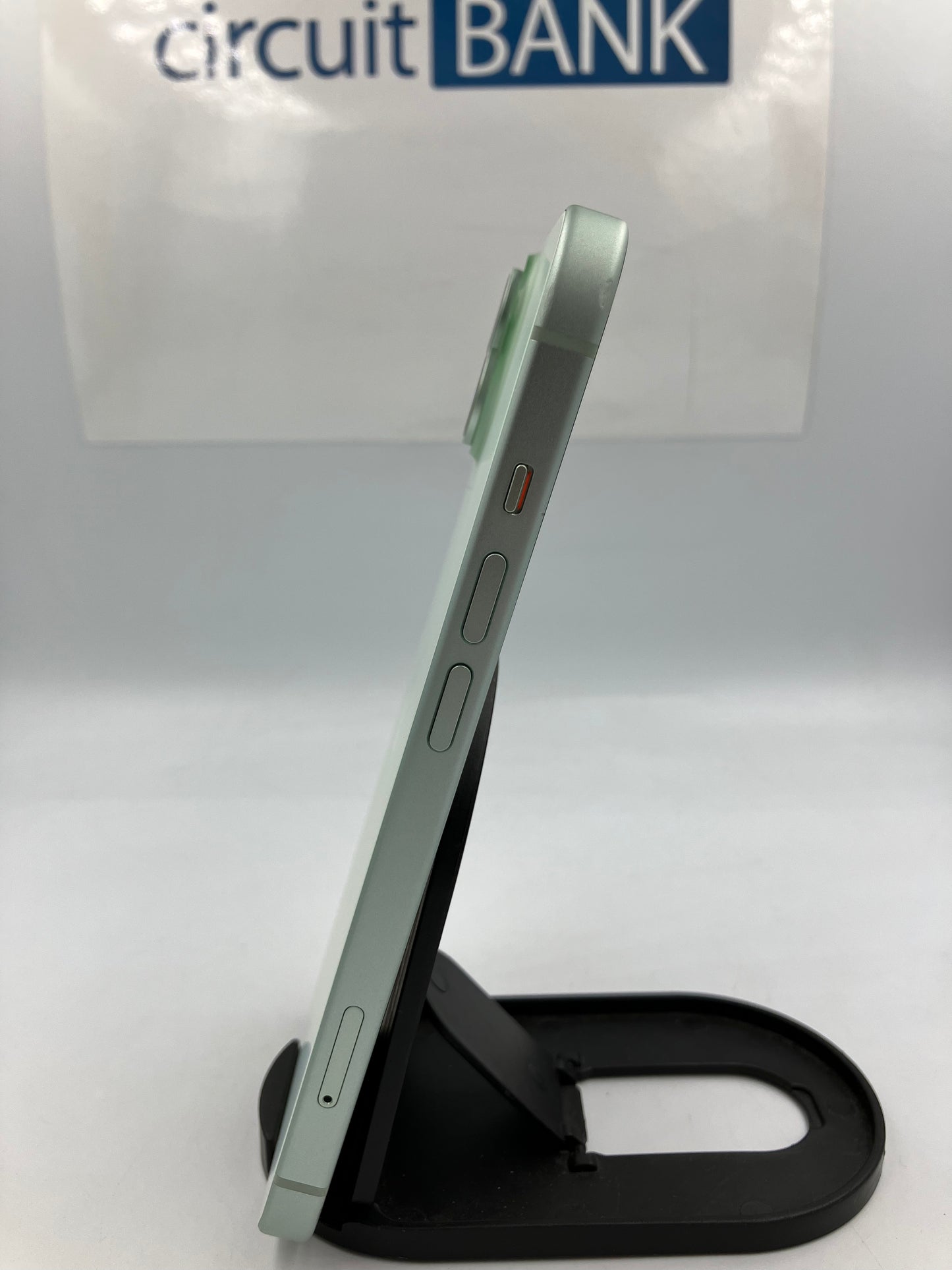 iPhone 15 128GB