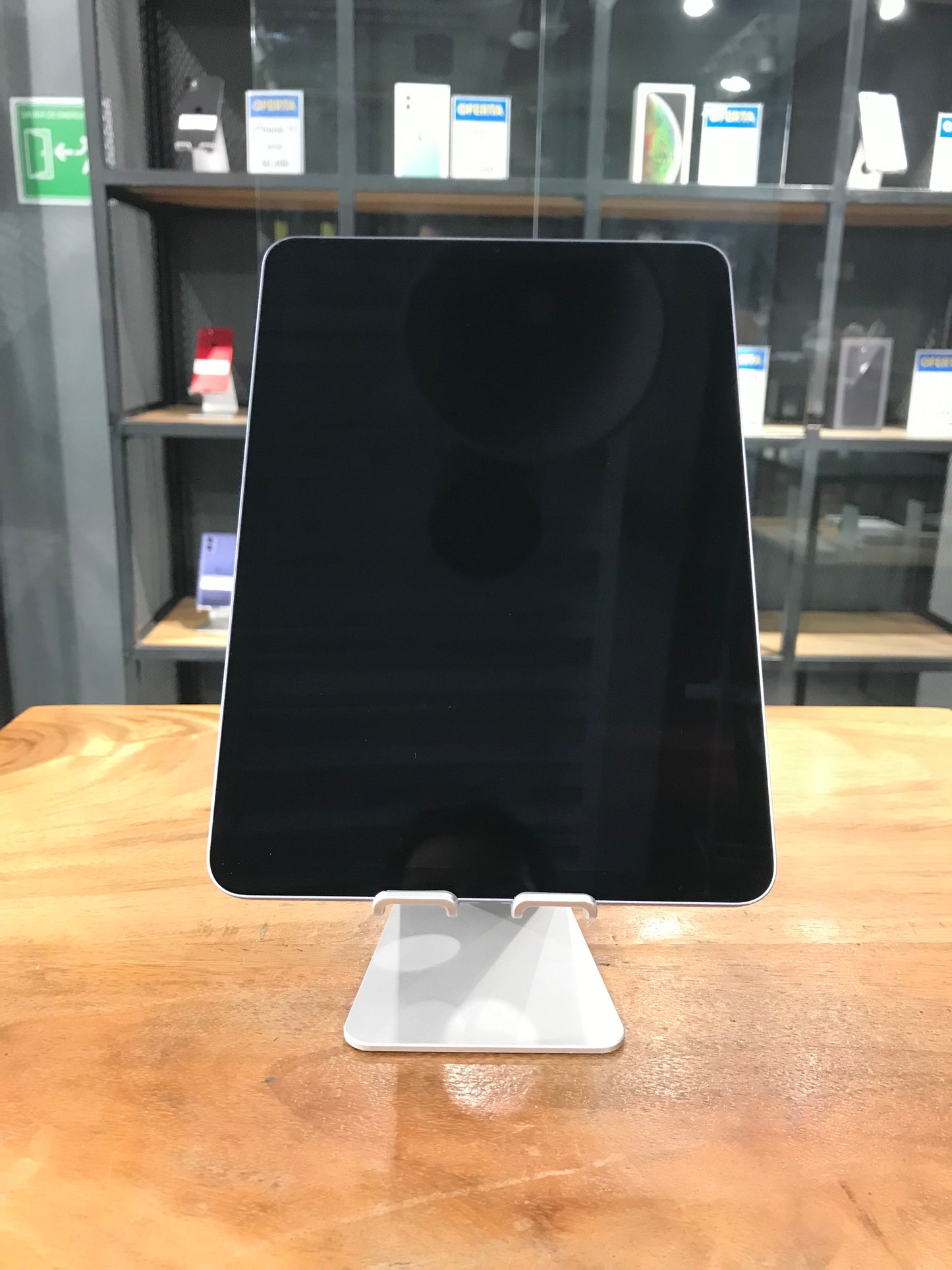 iPad Air 5th Gen Wi-Fi 64GB (Producto Unico)