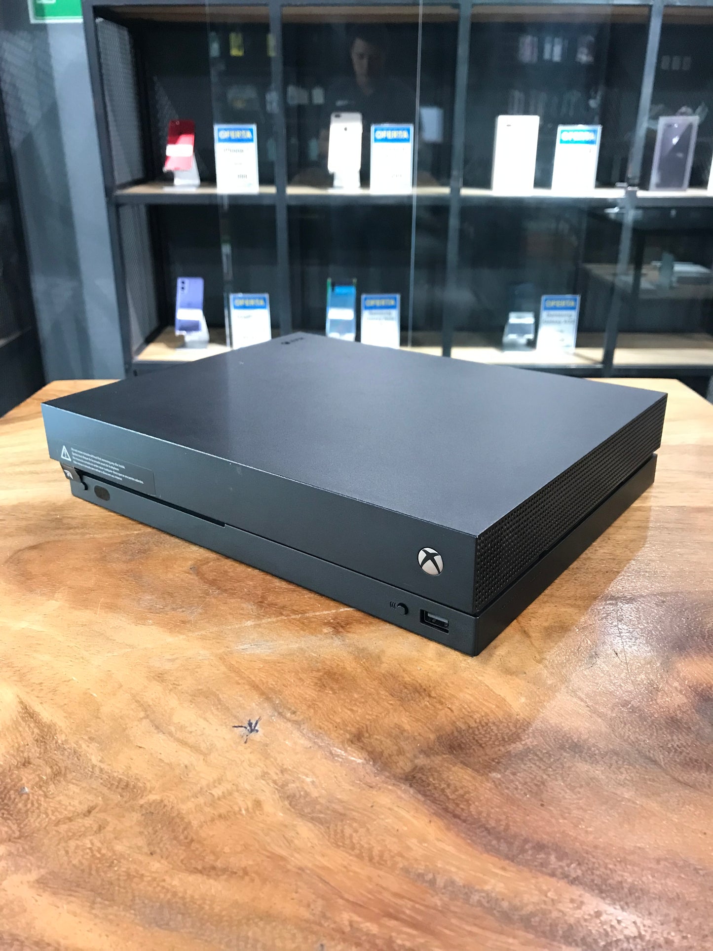 Xbox One X 1TB (Producto Unico)