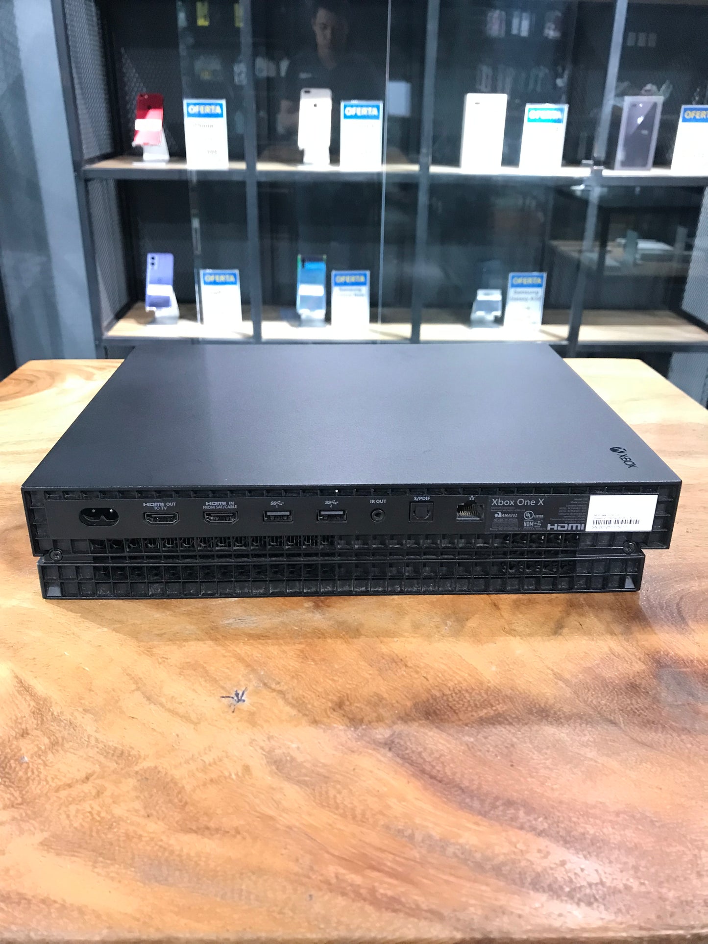 Xbox One X 1TB (Producto Unico)