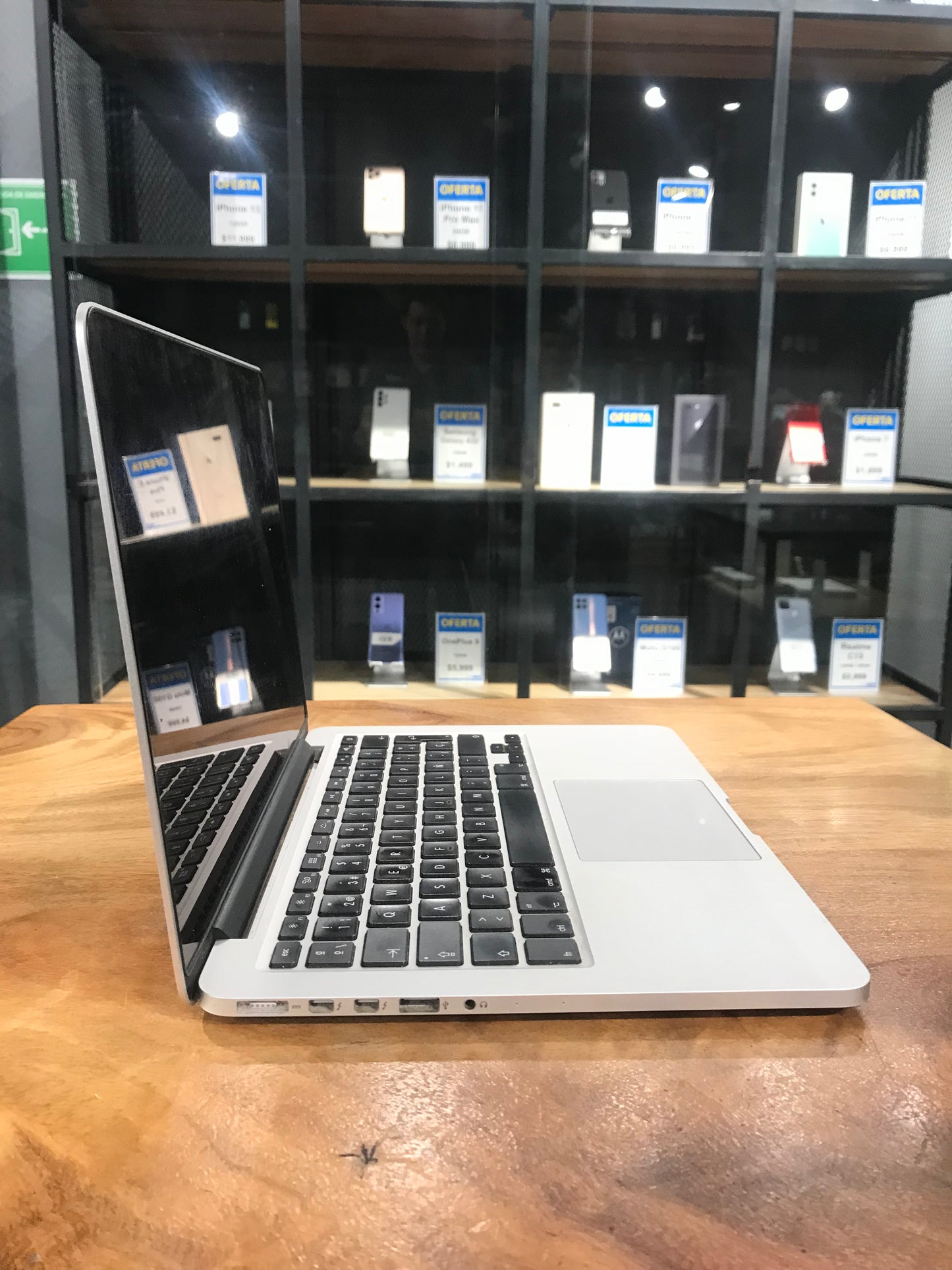 MacBook Pro 13" Retina 2015 (Producto Unico)