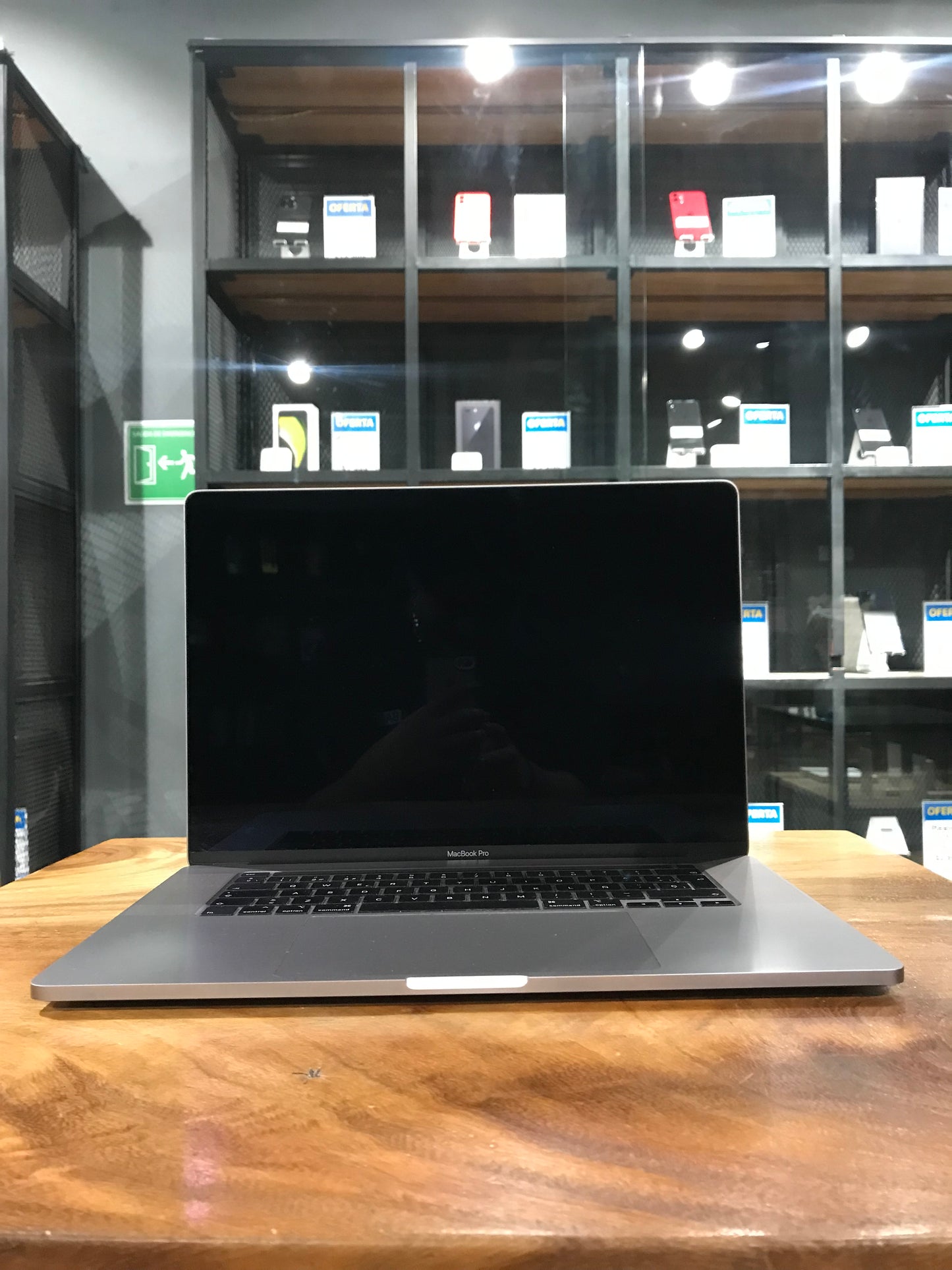 MacBook Pro TouchBar 16" 2019 (Producto Único)