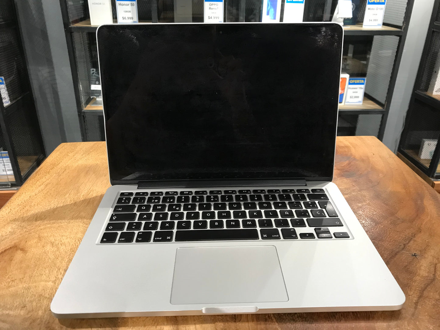 MacBook Pro 13" A1502 (Producto Unico)