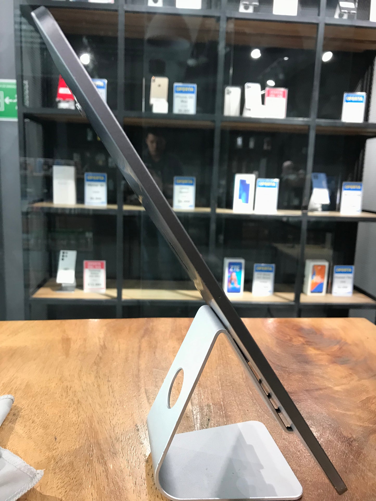 iPad Pro 12.9" 3rd Gen Wi-Fi 256GB (Producto Unico)