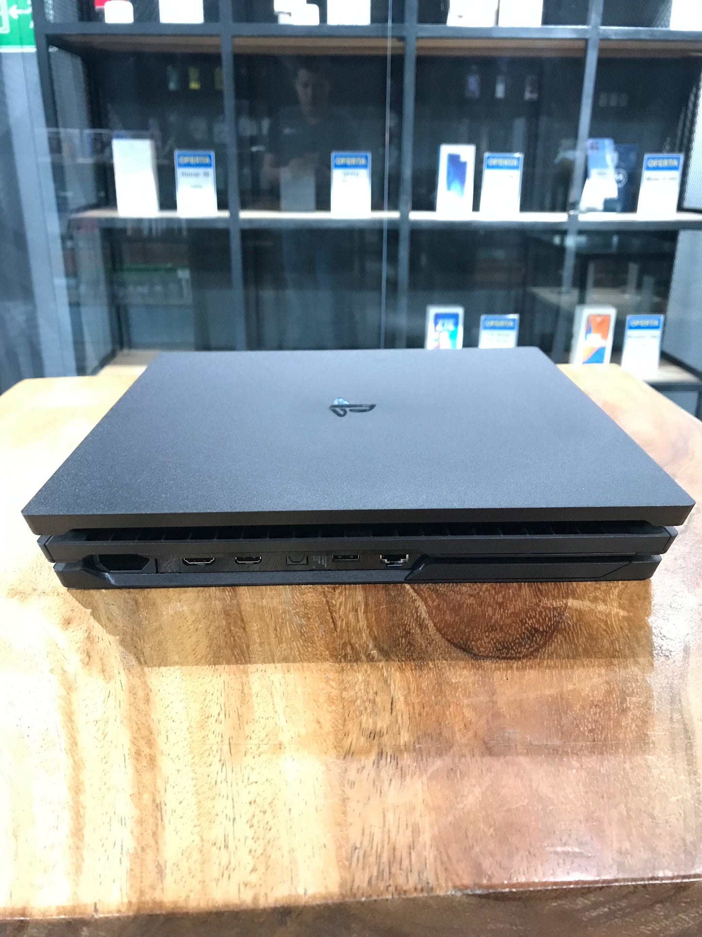 PlayStation 4 Pro 1TB (Producto Único)