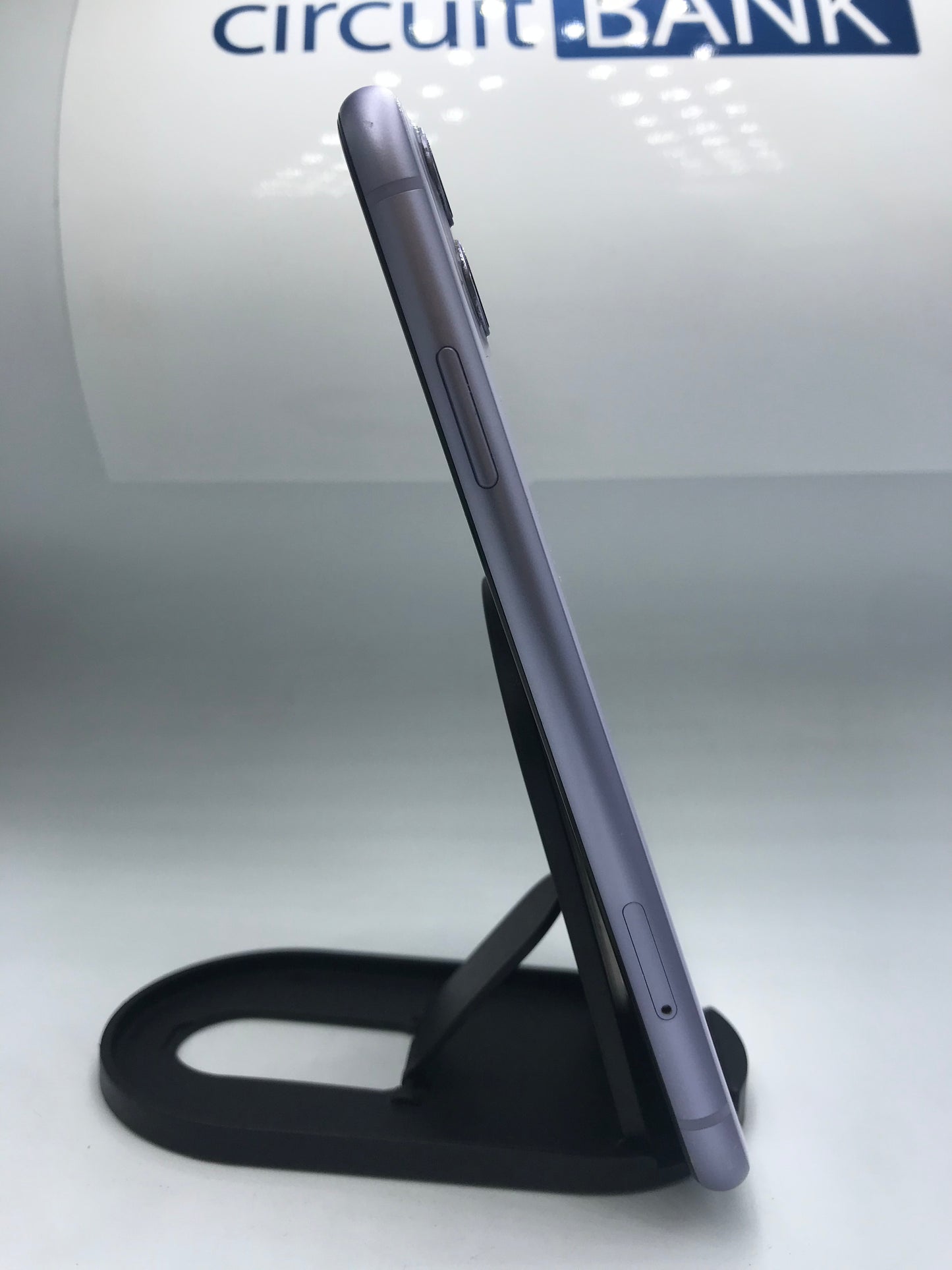 iPhone 11 128GB (Producto único)
