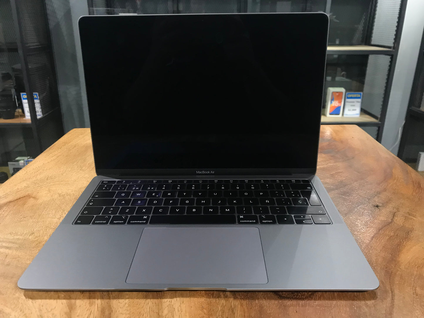 Macbook Air 13" 2019 (Producto Único)