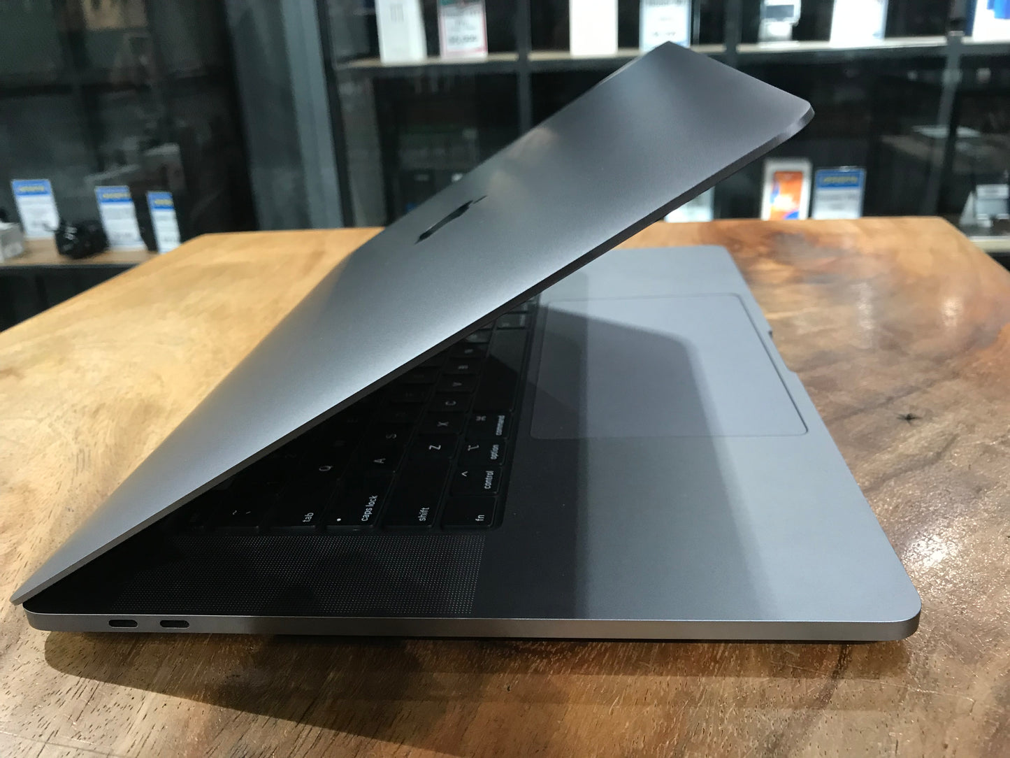 MacBook Pro 16" 2019 500GB (Producto Unico)