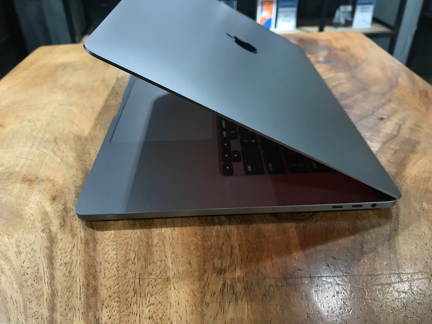MacBook Pro 16" 2019 500GB (Producto Unico)