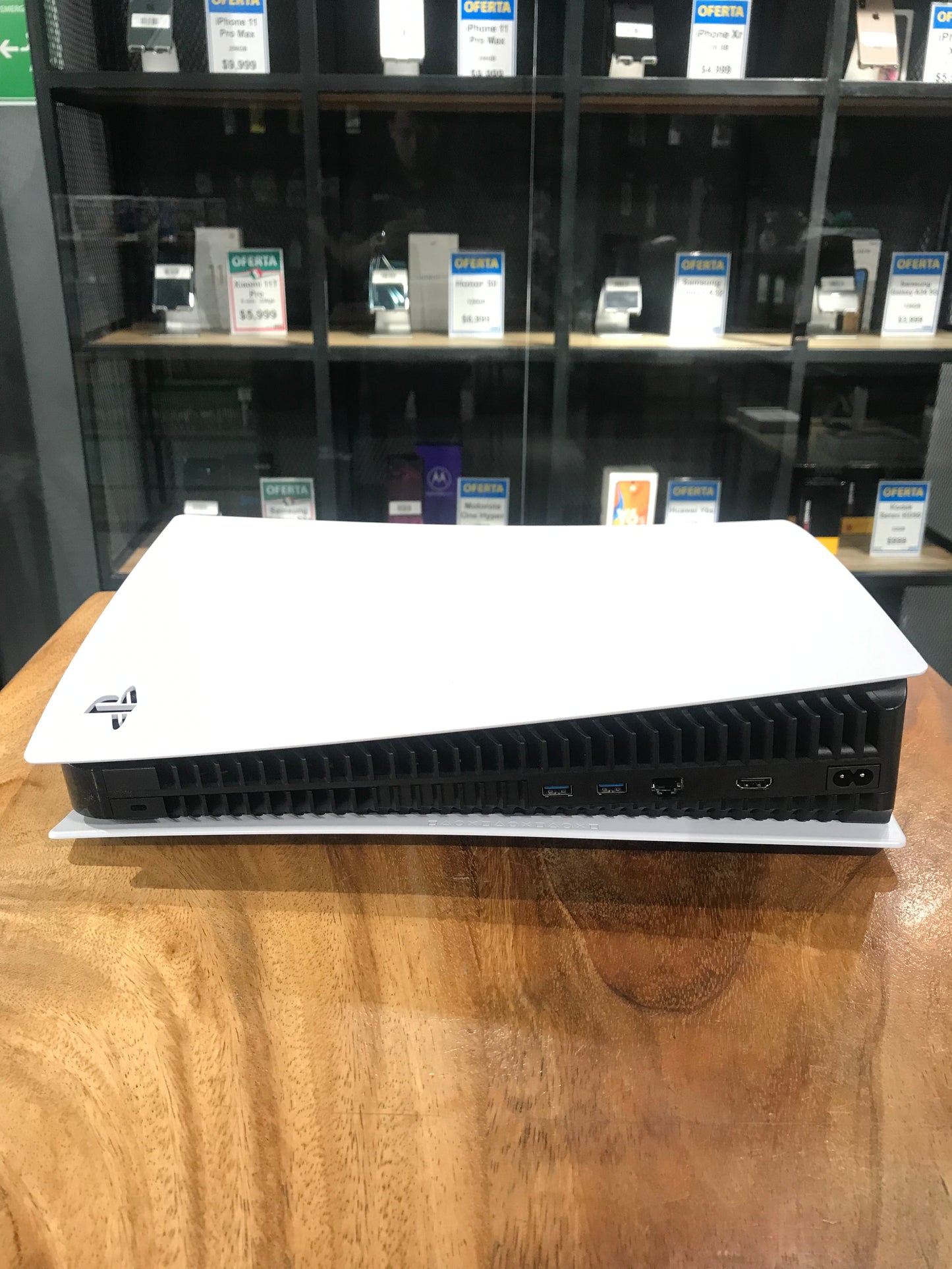 PlayStation 5: Standard Edition 825GB (Producto Unico)