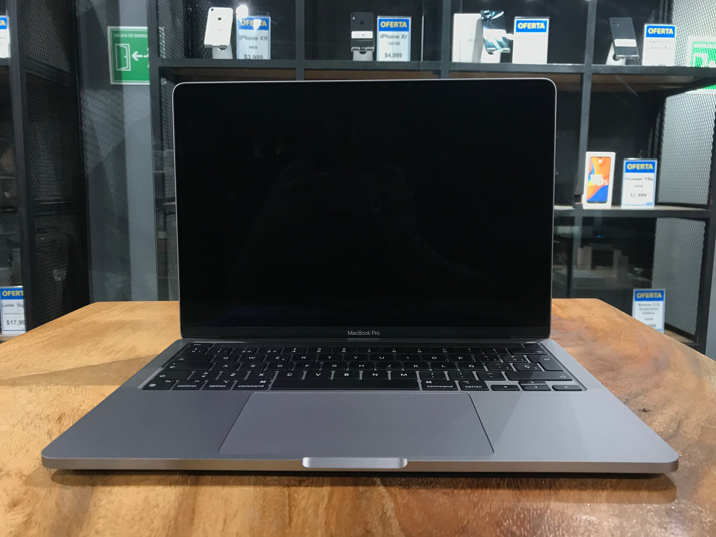 MacBook Pro 13" M1 2020 512GB (Producto Unico)