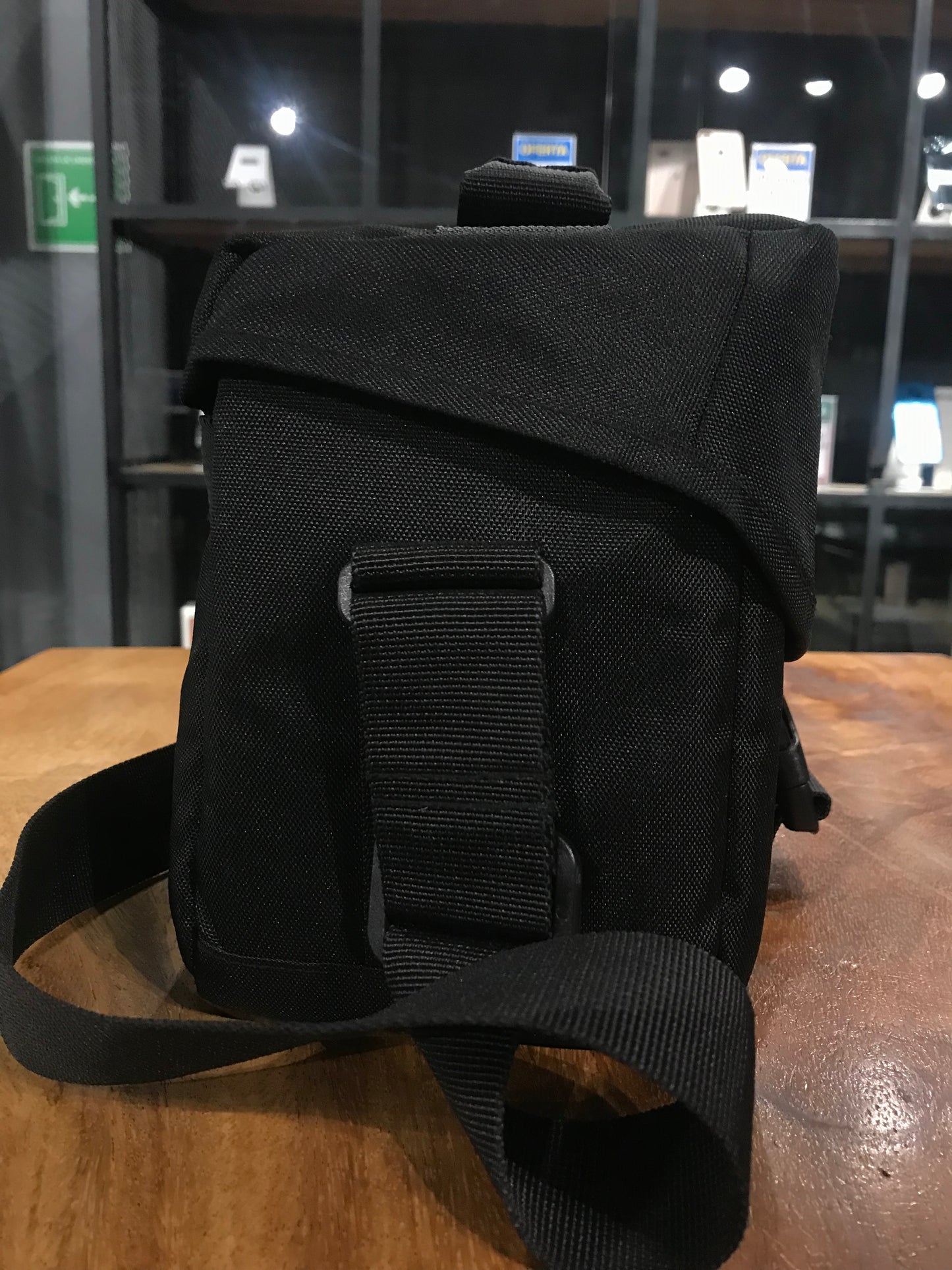 Maleta básica para Camara Canon 200ES EOS DSLR (Producto Único)