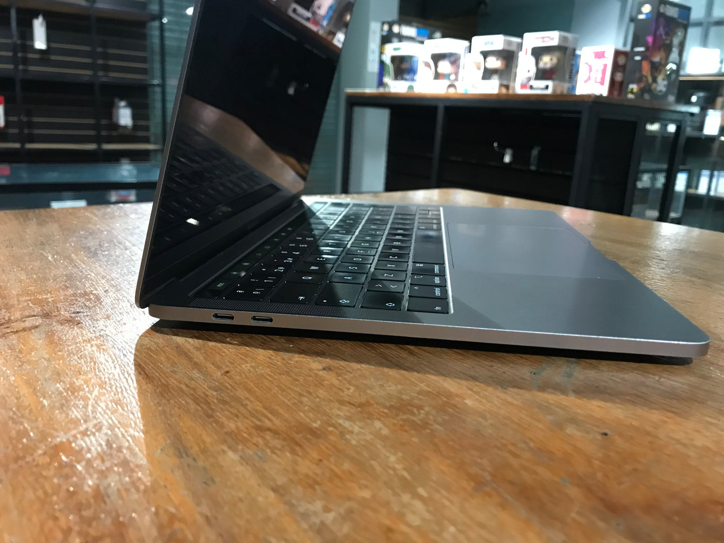 MacBook Pro 2019 128GB SSD/ 8GB RAM (Producto Unico)