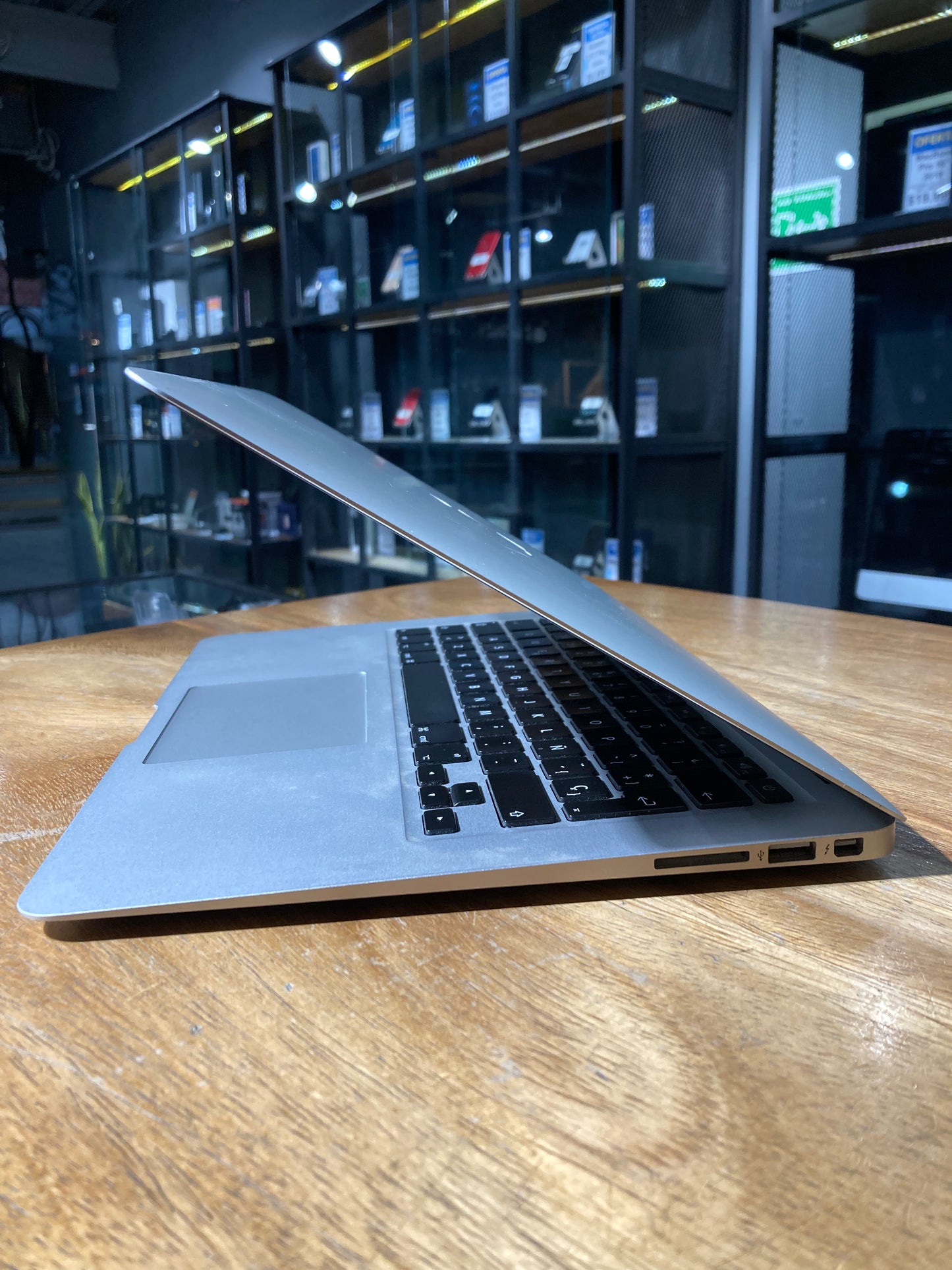 MacBook Air 13" 2015 (Producto Unico)