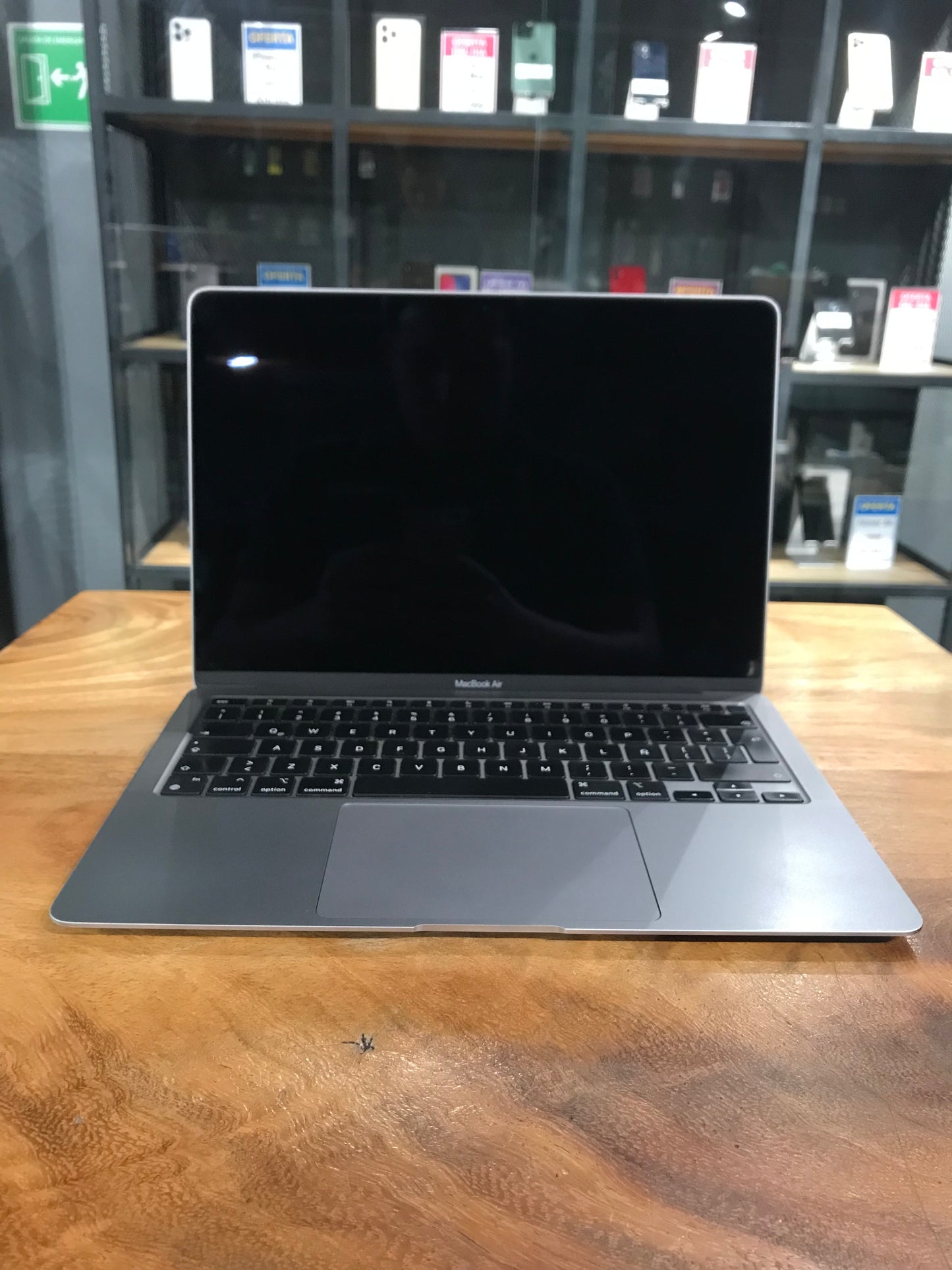 MacBook Air 13" 2020 (Producto Unico)