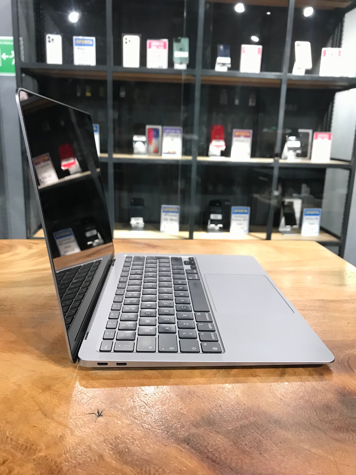 MacBook Air 13" 2020 (Producto Unico)