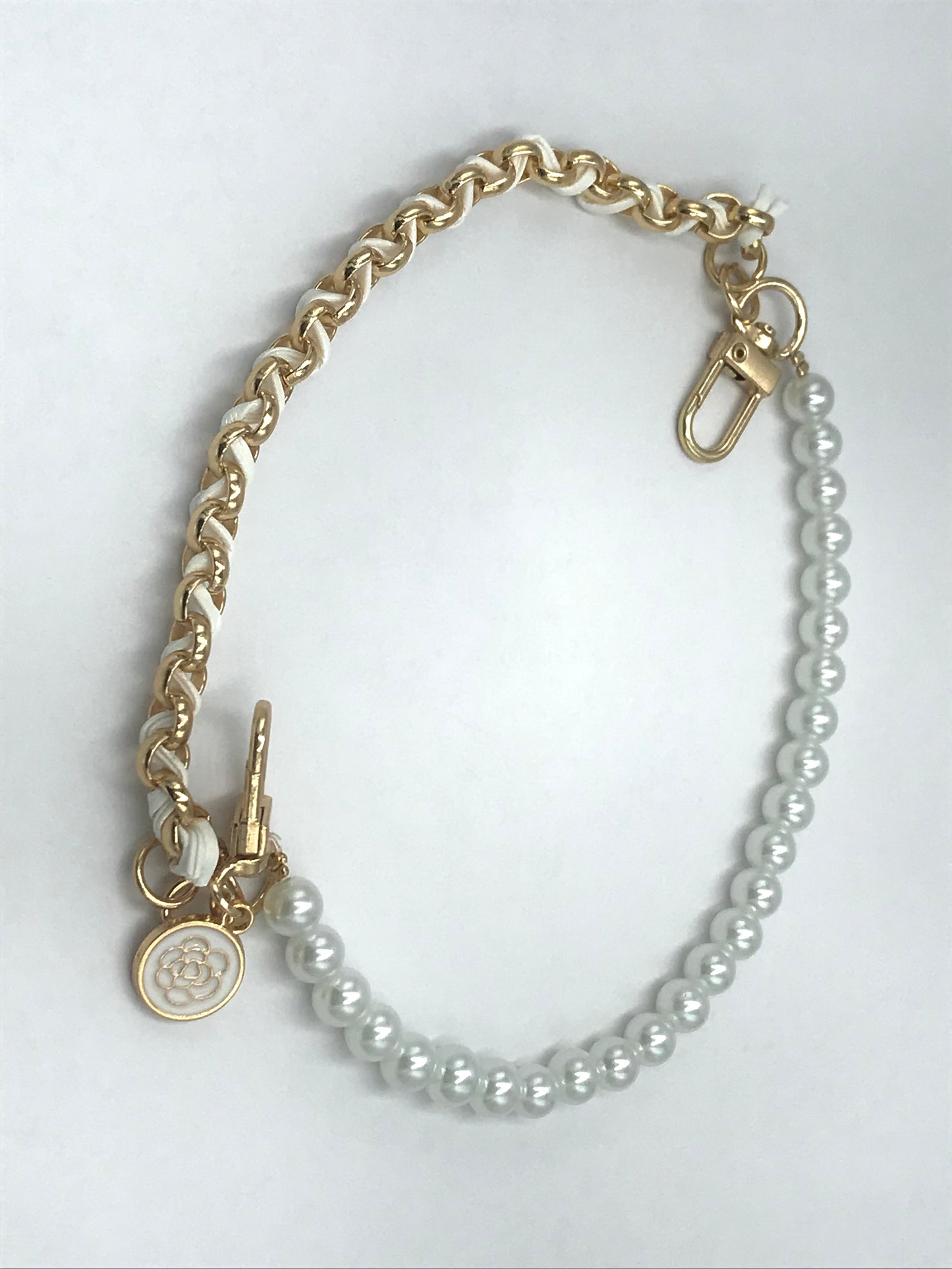 Cordón  De cadena y Perla para Celular Blanco
