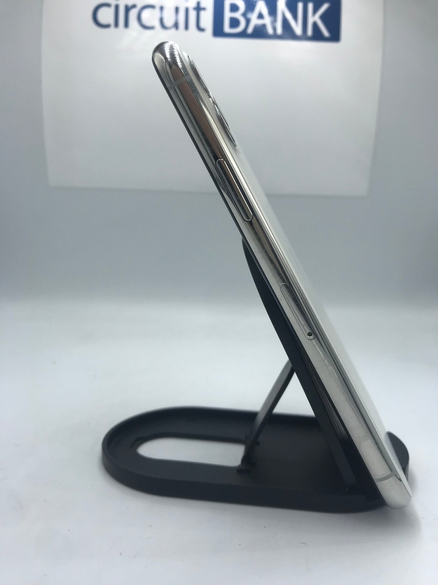 iPhone 11 Pro 64GB (Producto Único)
