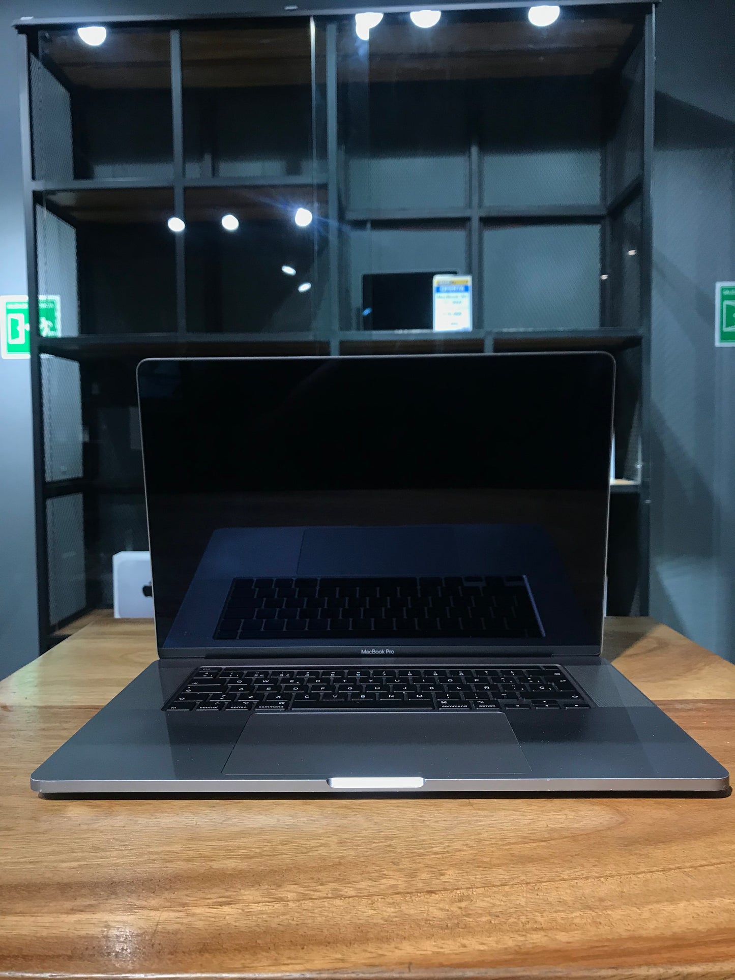 MacBook Pro 16" Touch Bar 2019 (Producto Unico)