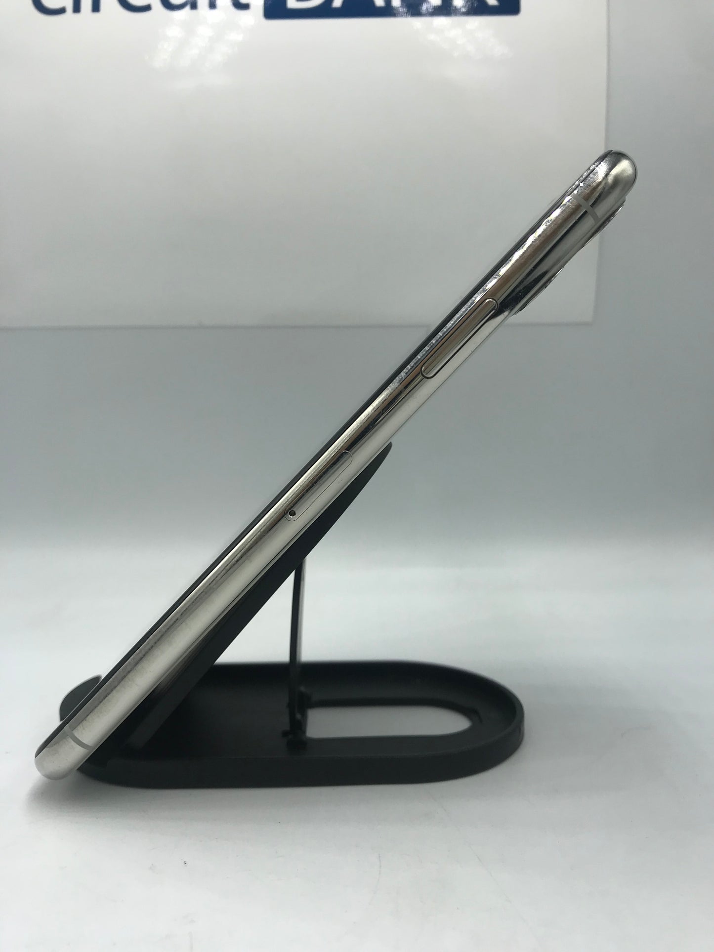 iPhone 11 Pro Max 64GB (Producto Único)