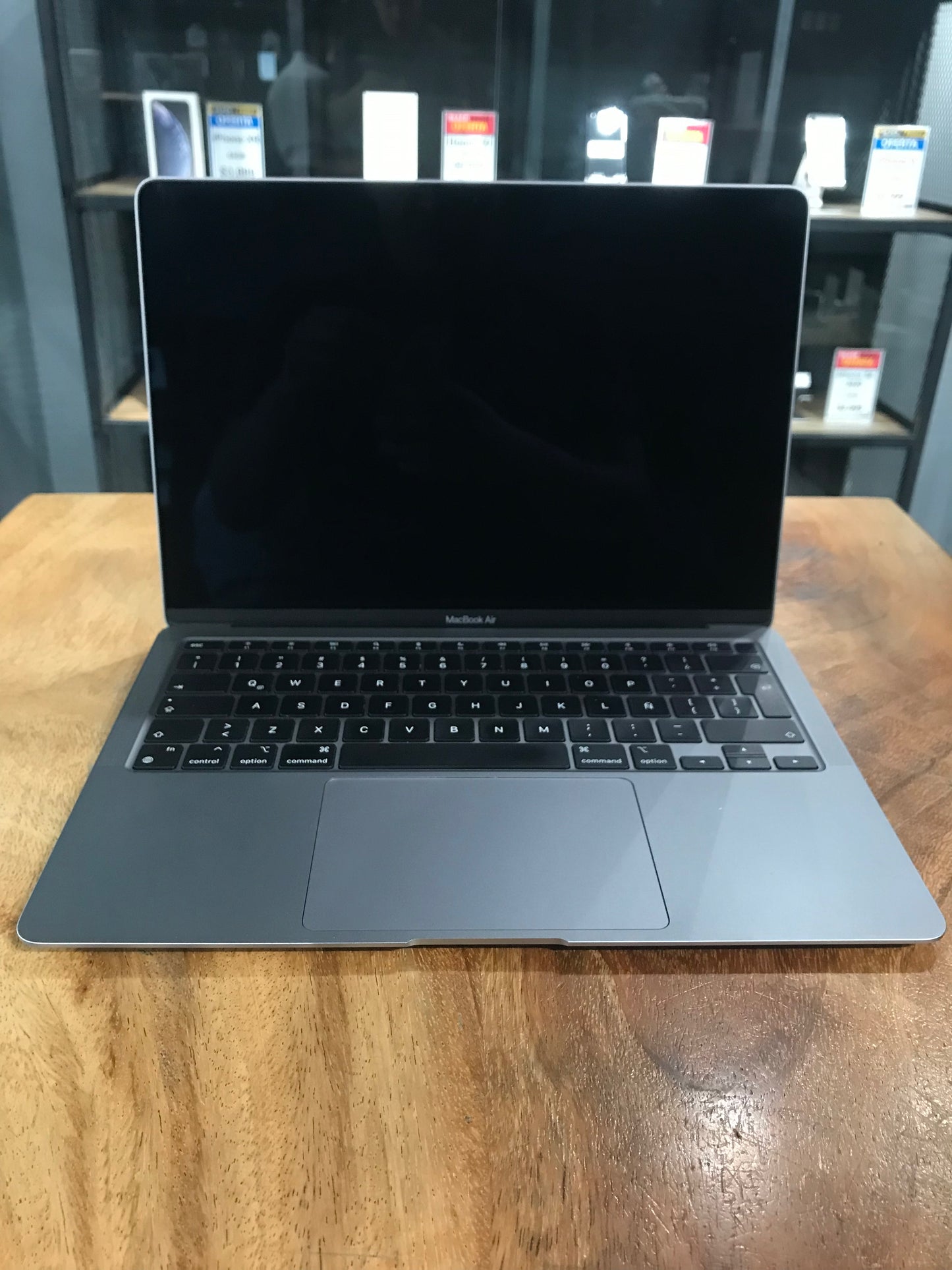 MacBook Air 13" 2020 M1 (Producto Unico)