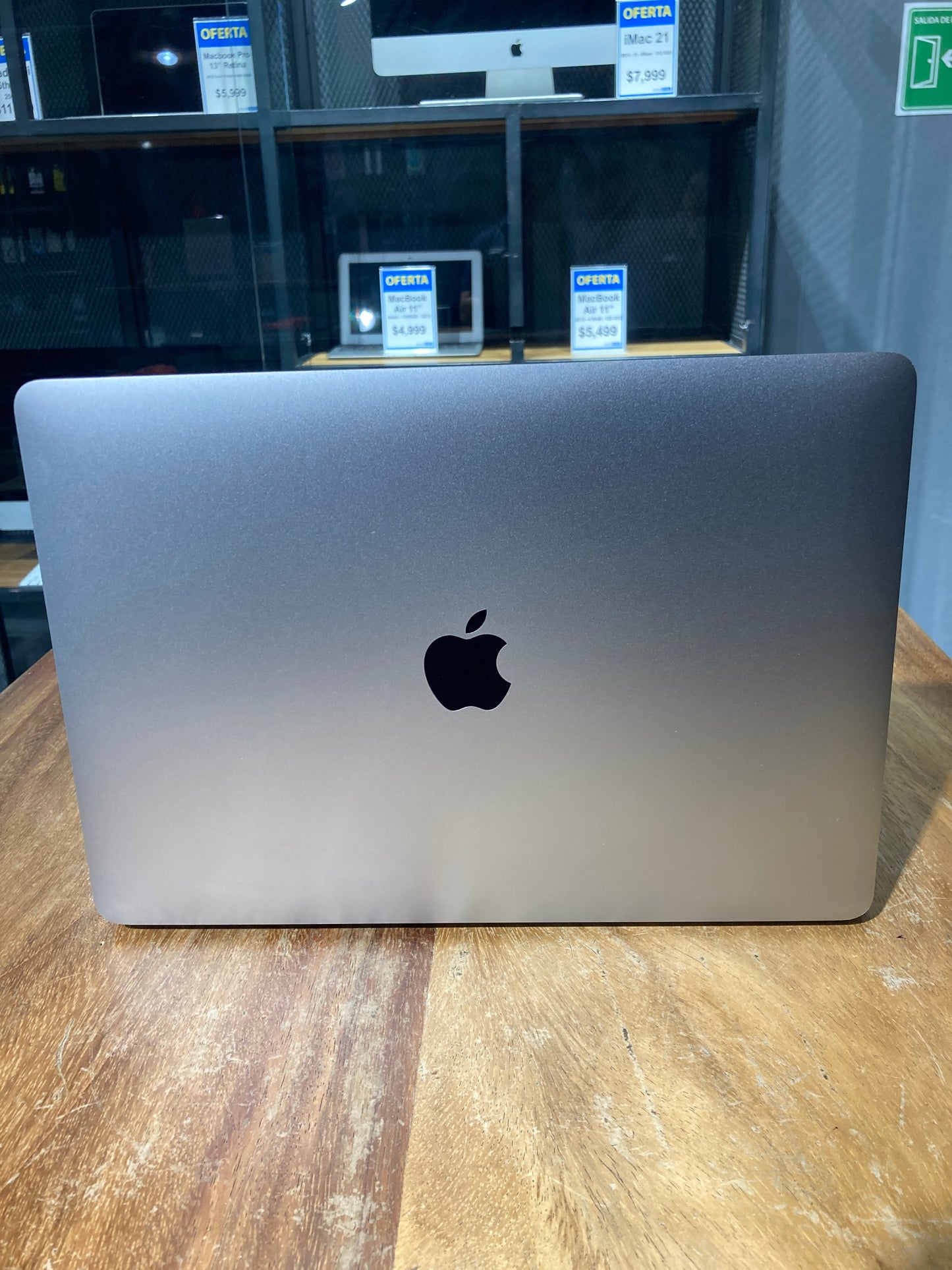 MacBook Air 13" 2020 (Producto Unico)