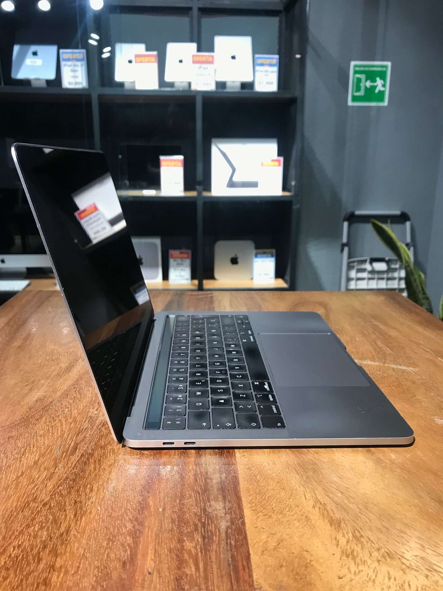 MacBook Pro 2019 13" (Producto Unico)