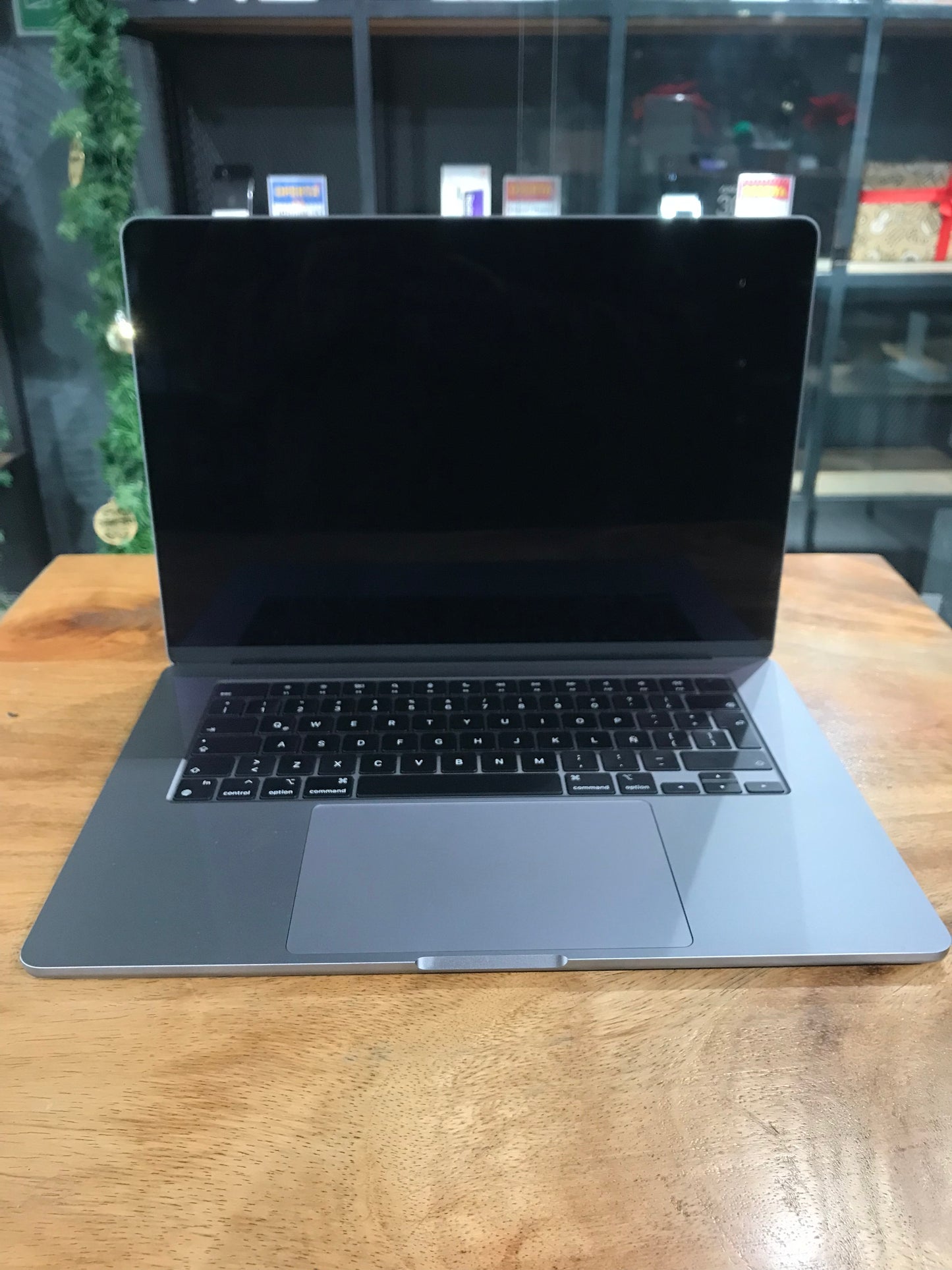 MacBook Air 15" 2023 M2 (Producto Unico)
