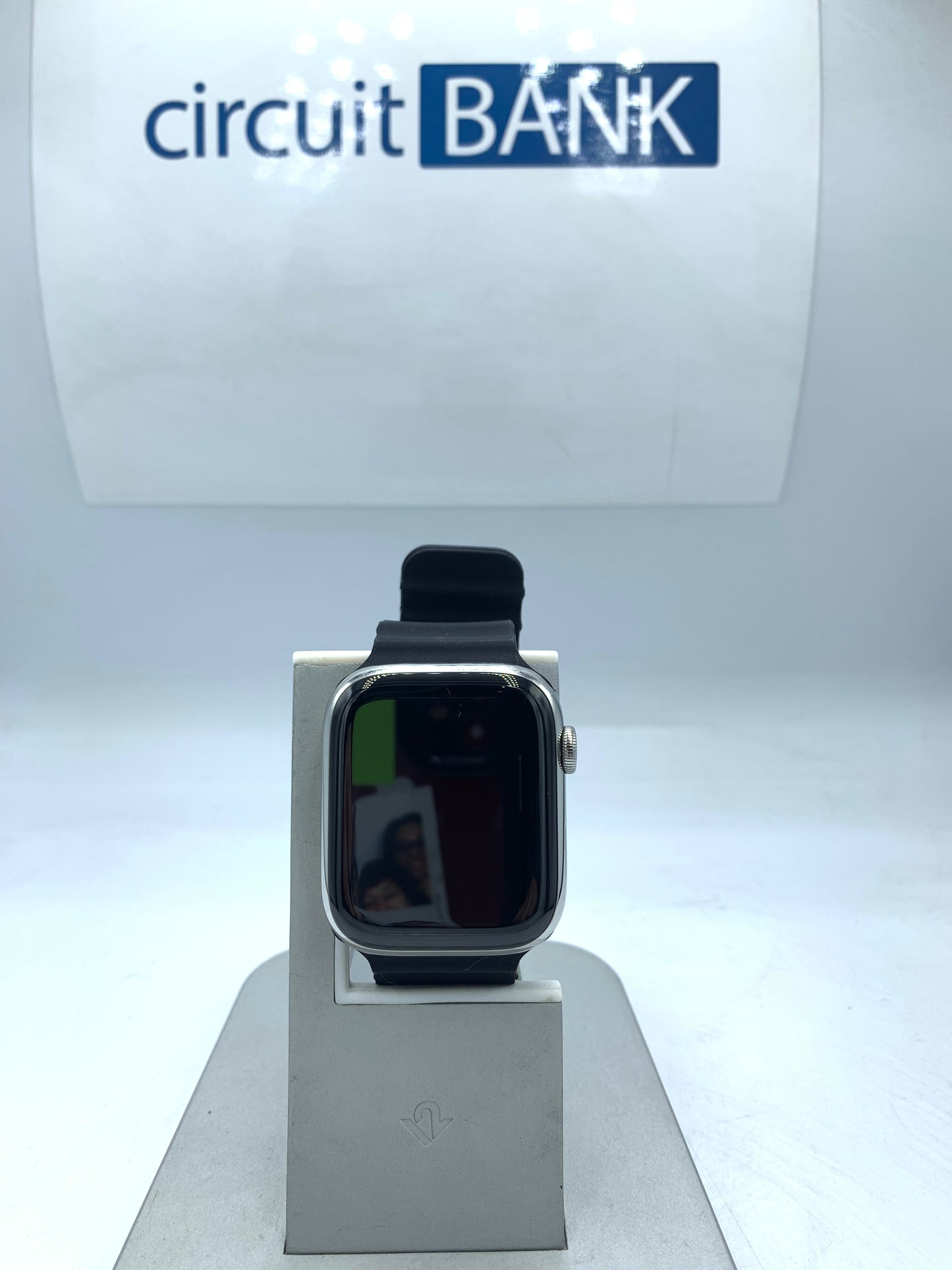 Apple Watch Series 8 45mm Steel Cel + GPS (Producto Único)