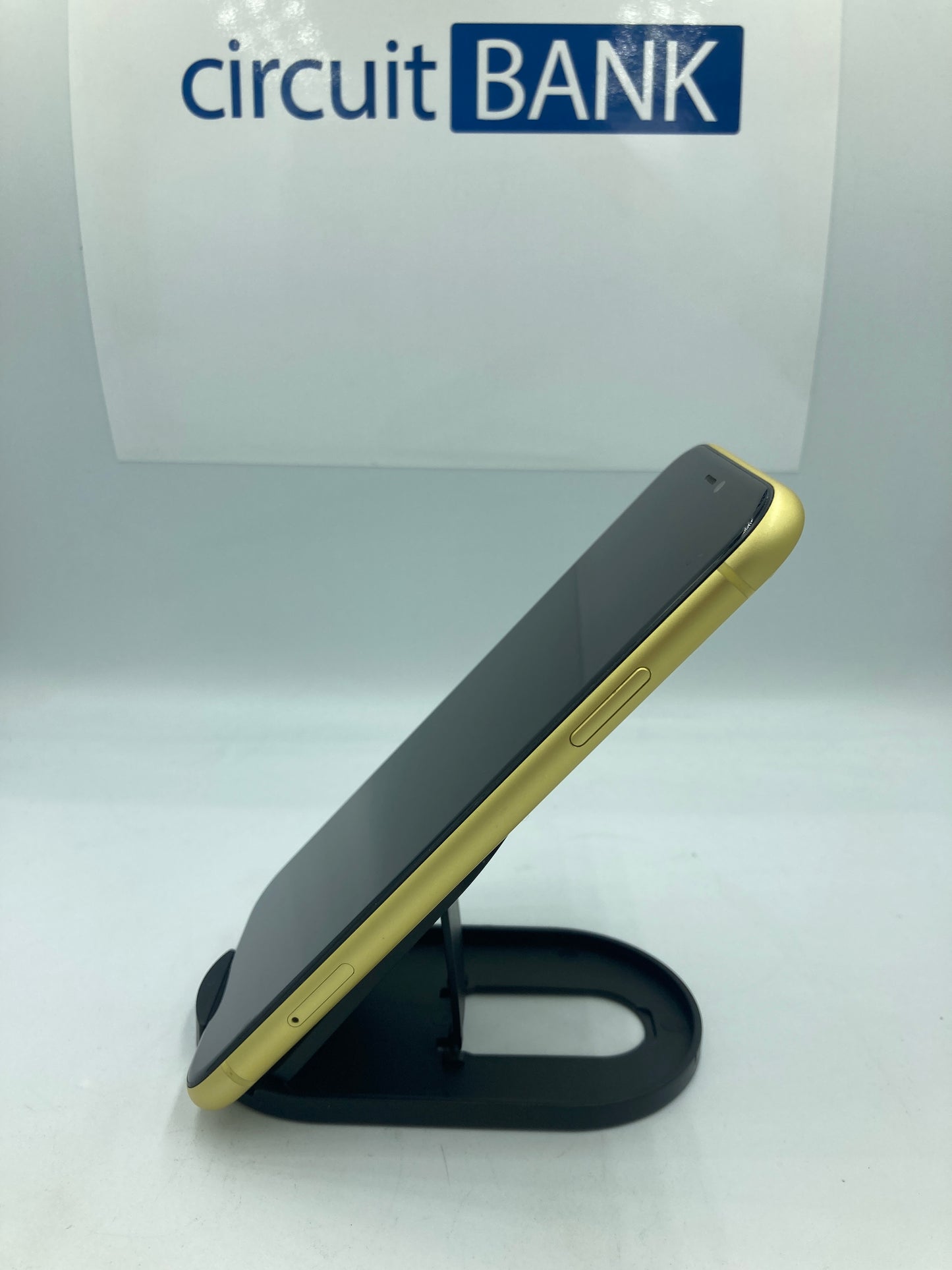 iPhone 11 64 GB (Producto Unico)