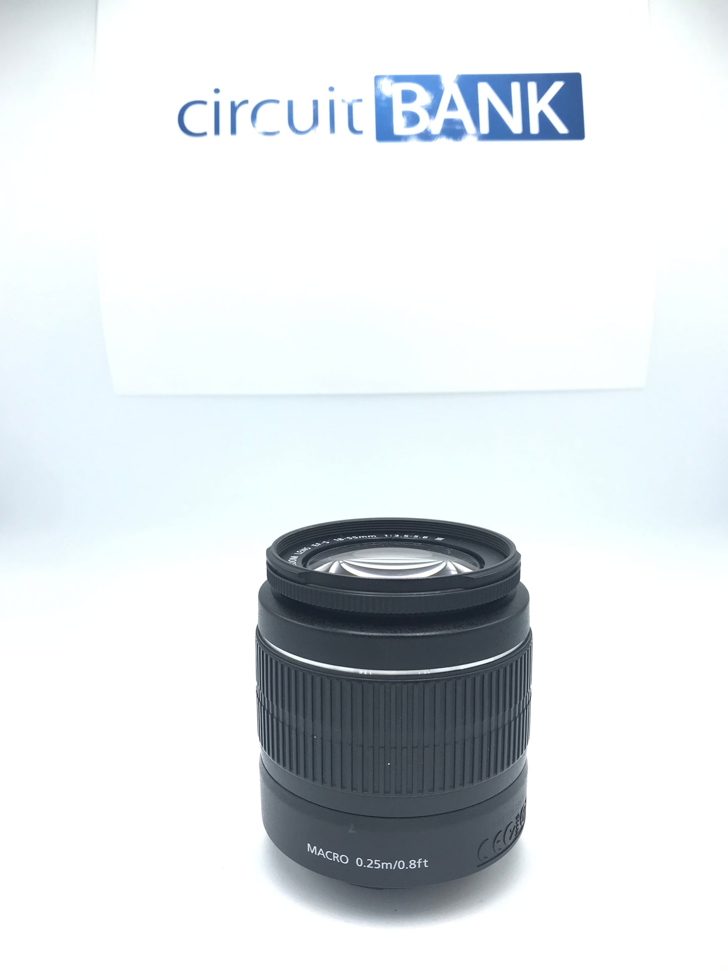 Lente Canon Zoom Lens EF-S 18-55mm 1:3.5-5.6 III (Producto Unico)