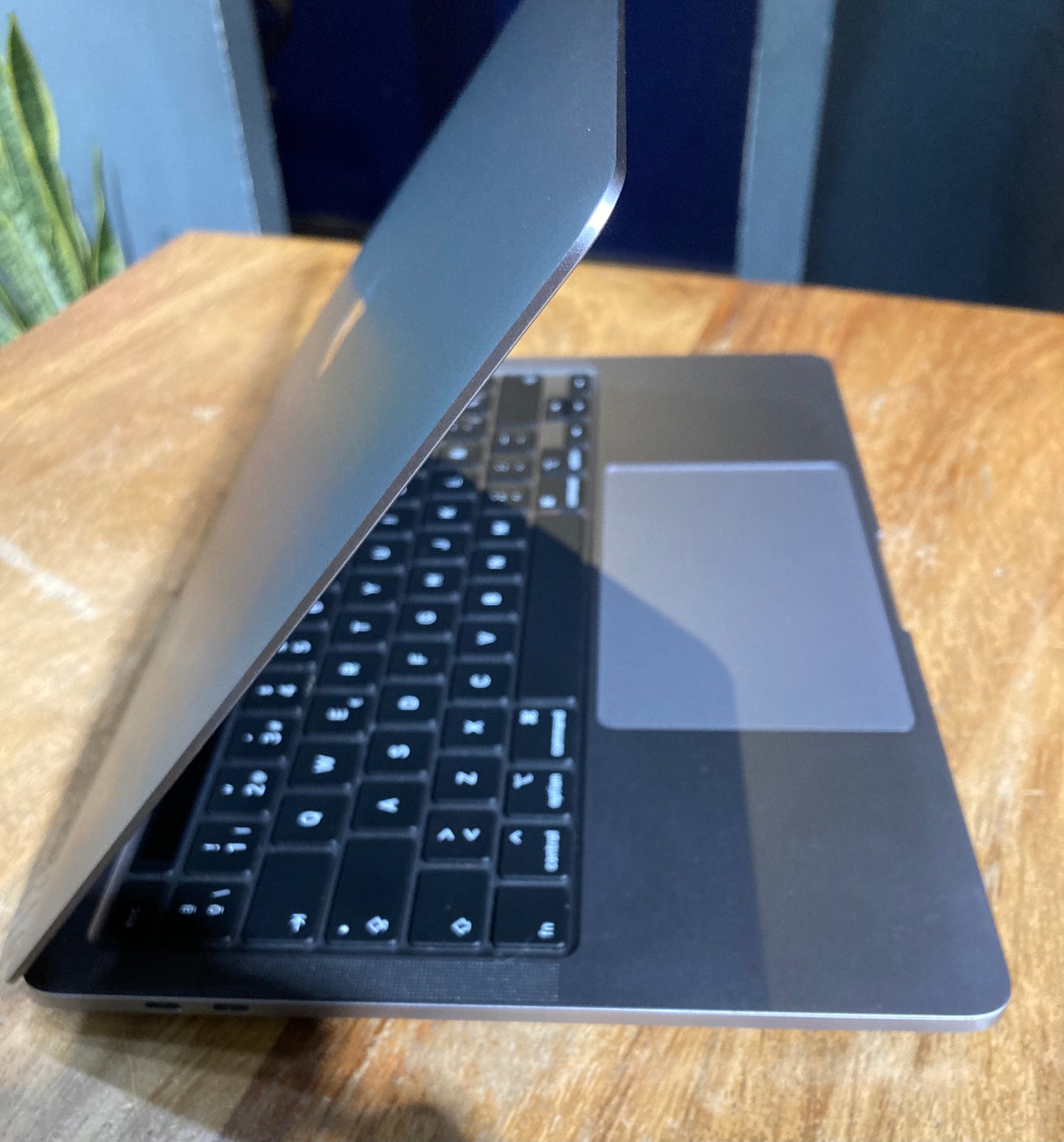 Macbook Pro 13" 2020 TouchBar (Producto Único)
