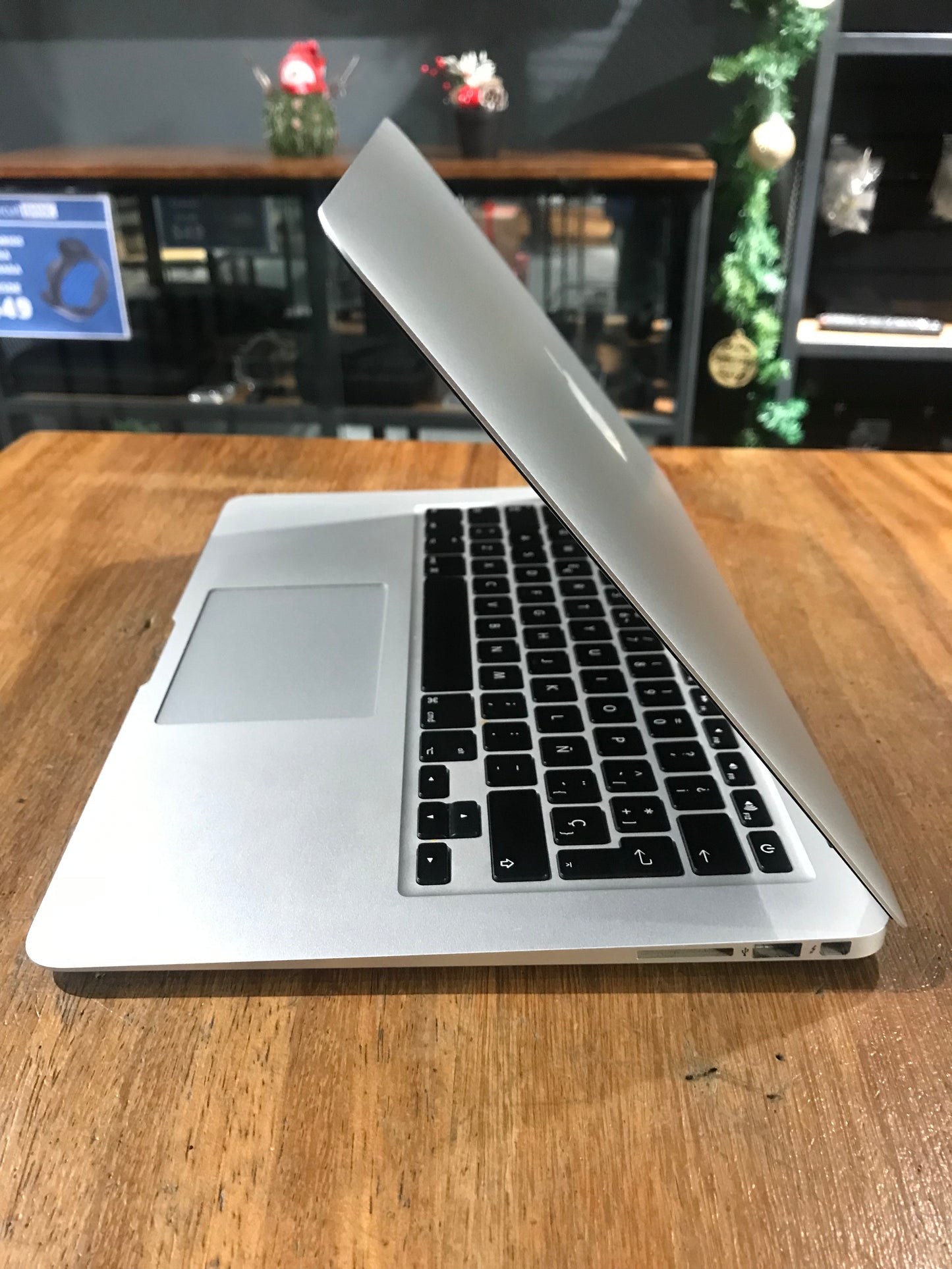 MacBook Air 13" 2017 128GB SSD (Producto Unico)