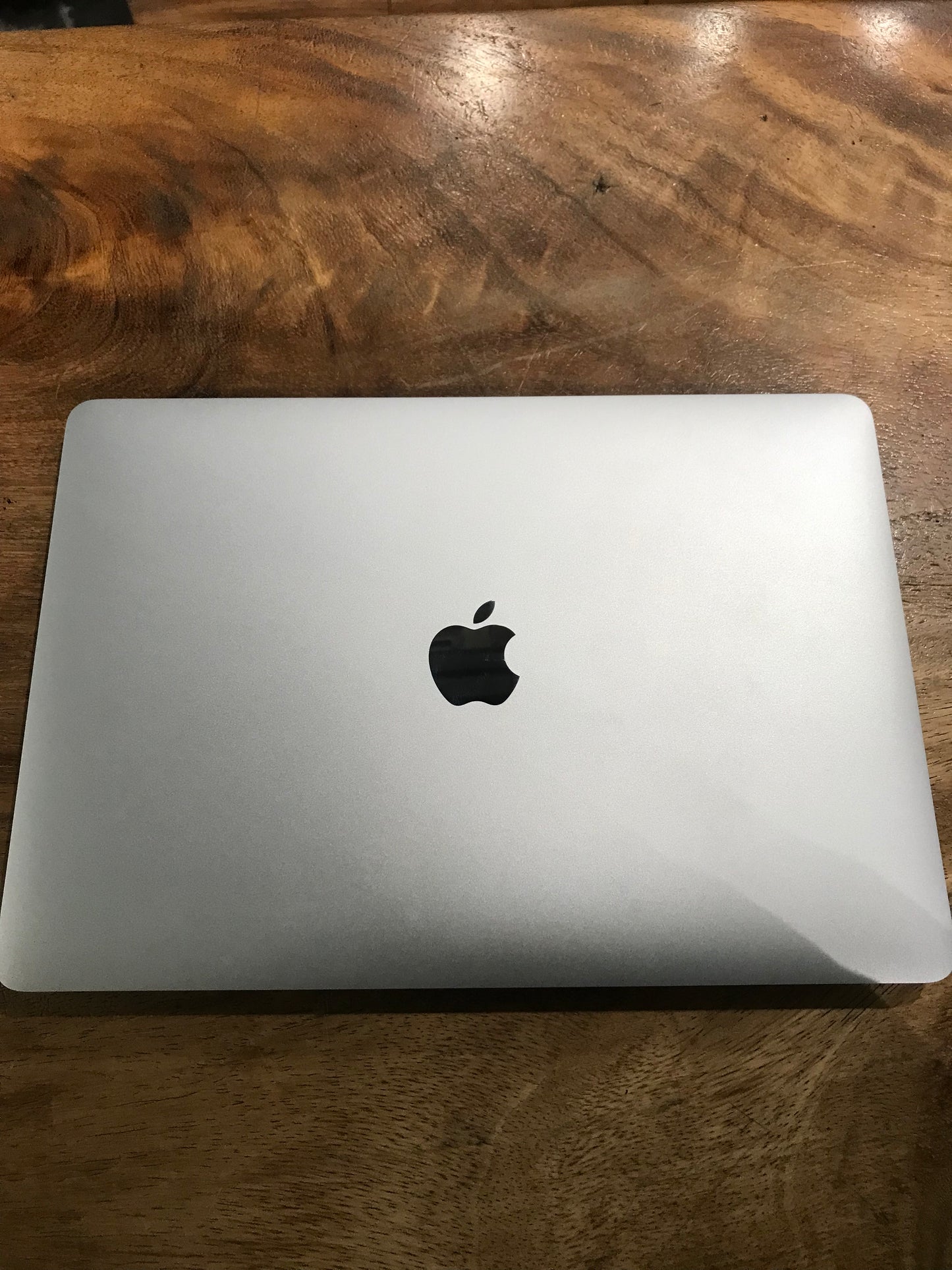 MacBook Air 13" 2020 M1 (Producto Unico)