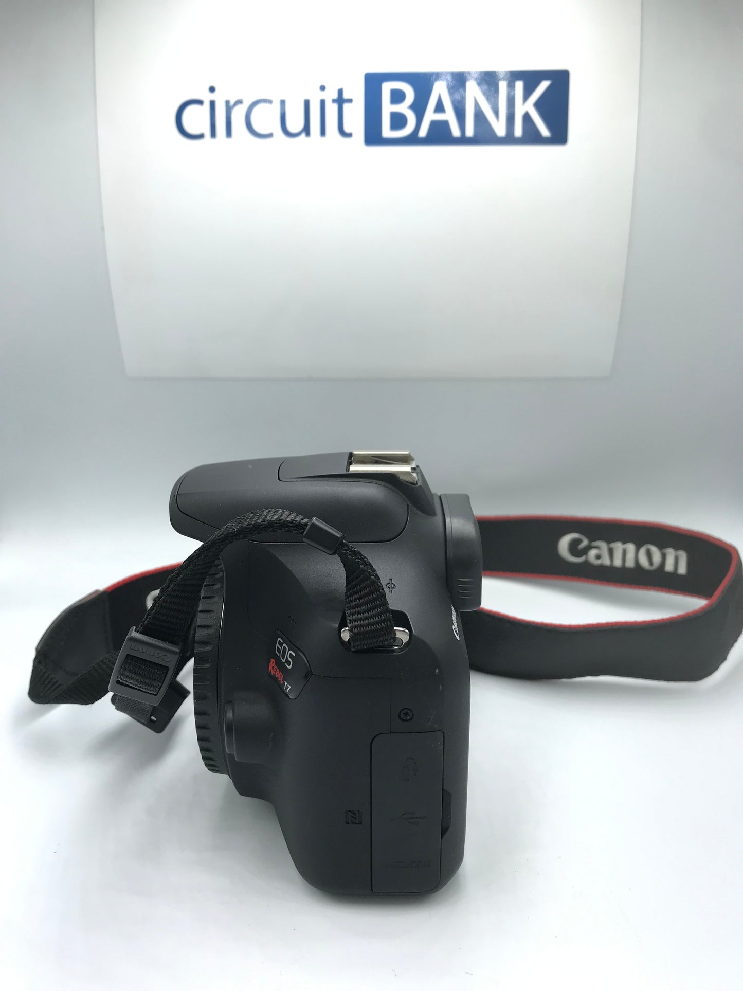 Canon EOS Rebel T7 (Producto Unico)